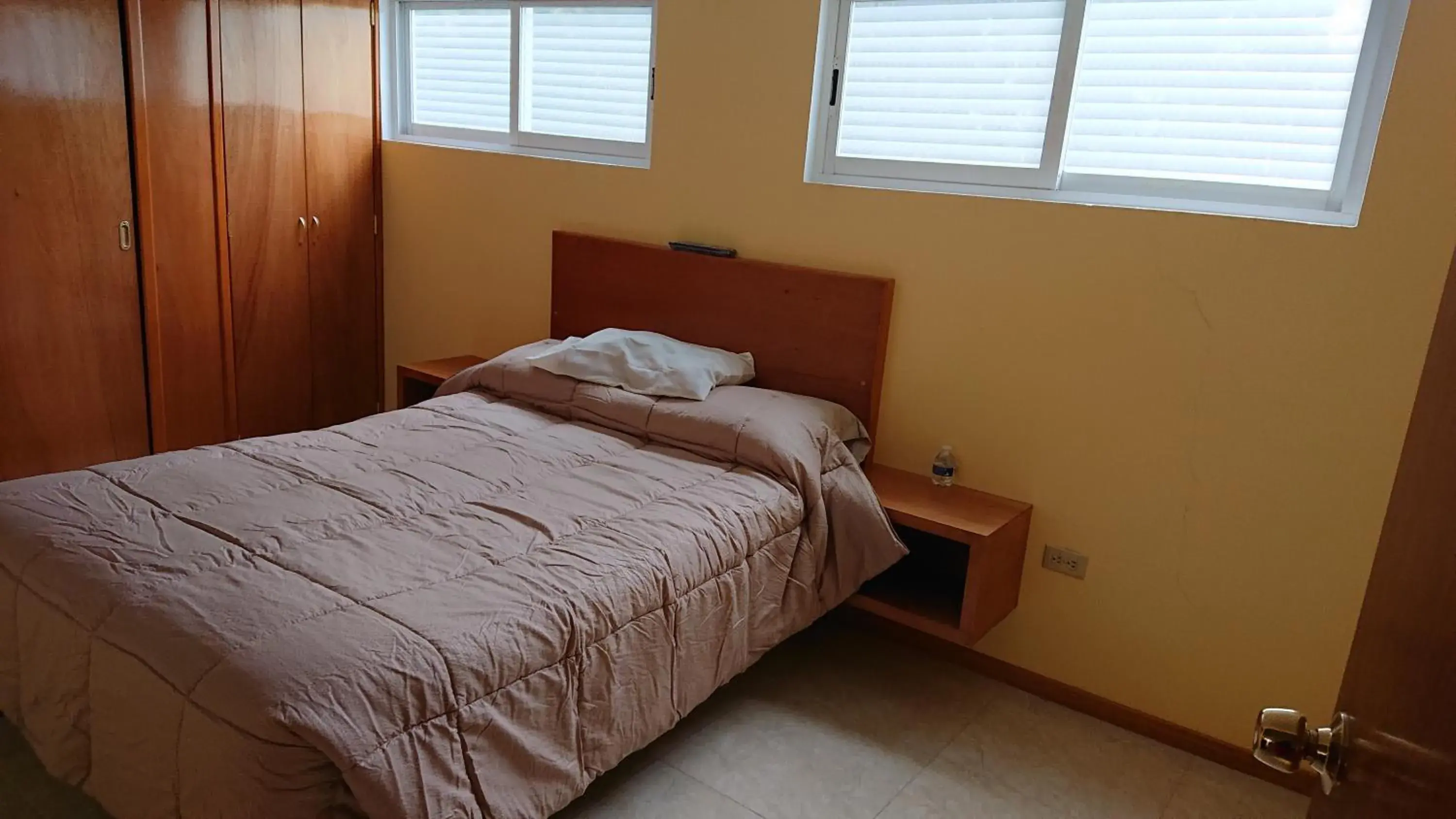 Family Room with Private Bathroom - single occupancy in Alberca climatizada, con departamento para grupos!! Family Room with Private Bathroom - single occupancy in Alberca climatizada, con departamento para grupos!!