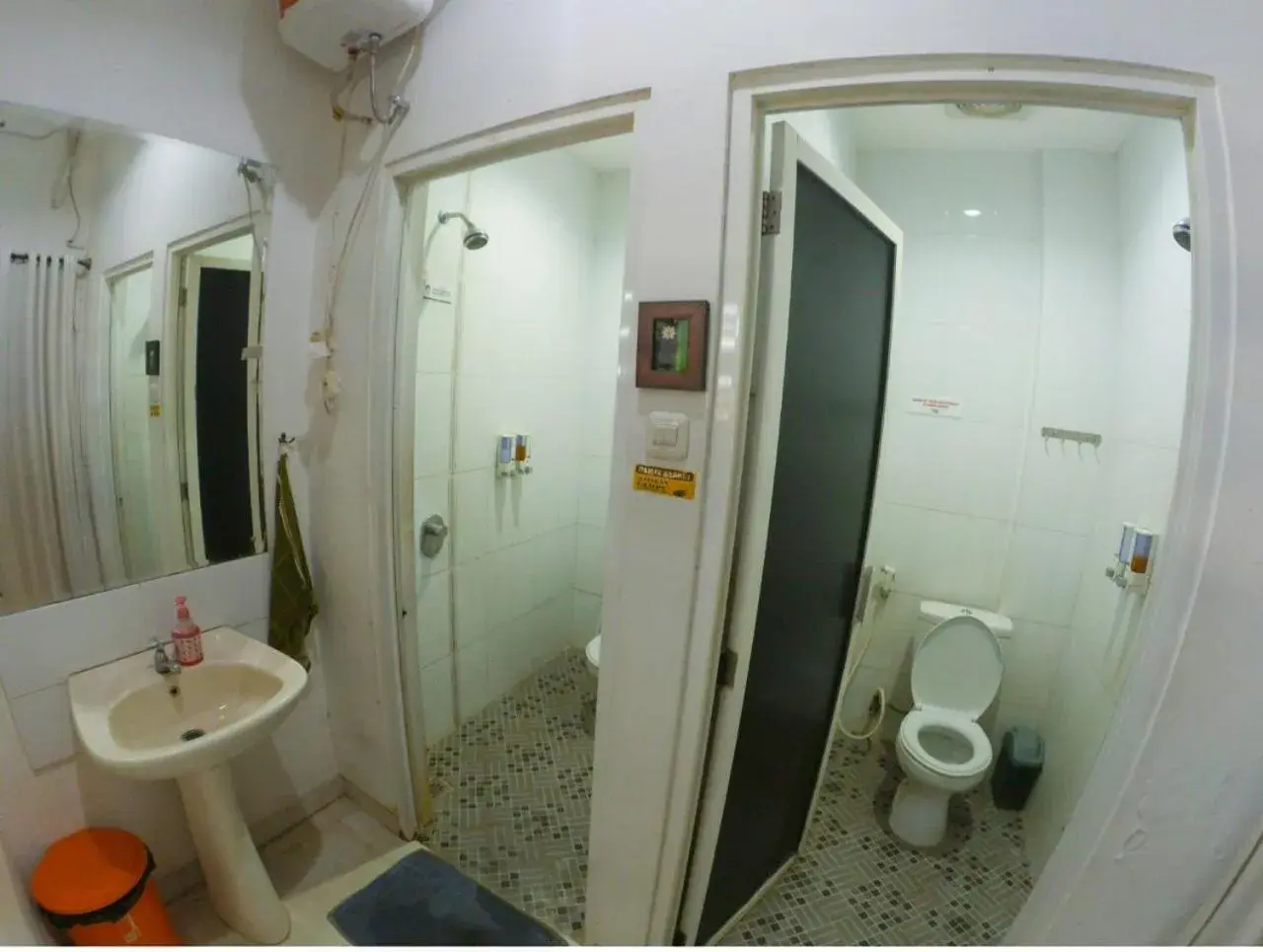 Standard Triple Room in The Cabin Hotel Standard Triple Room in The Cabin Hotel