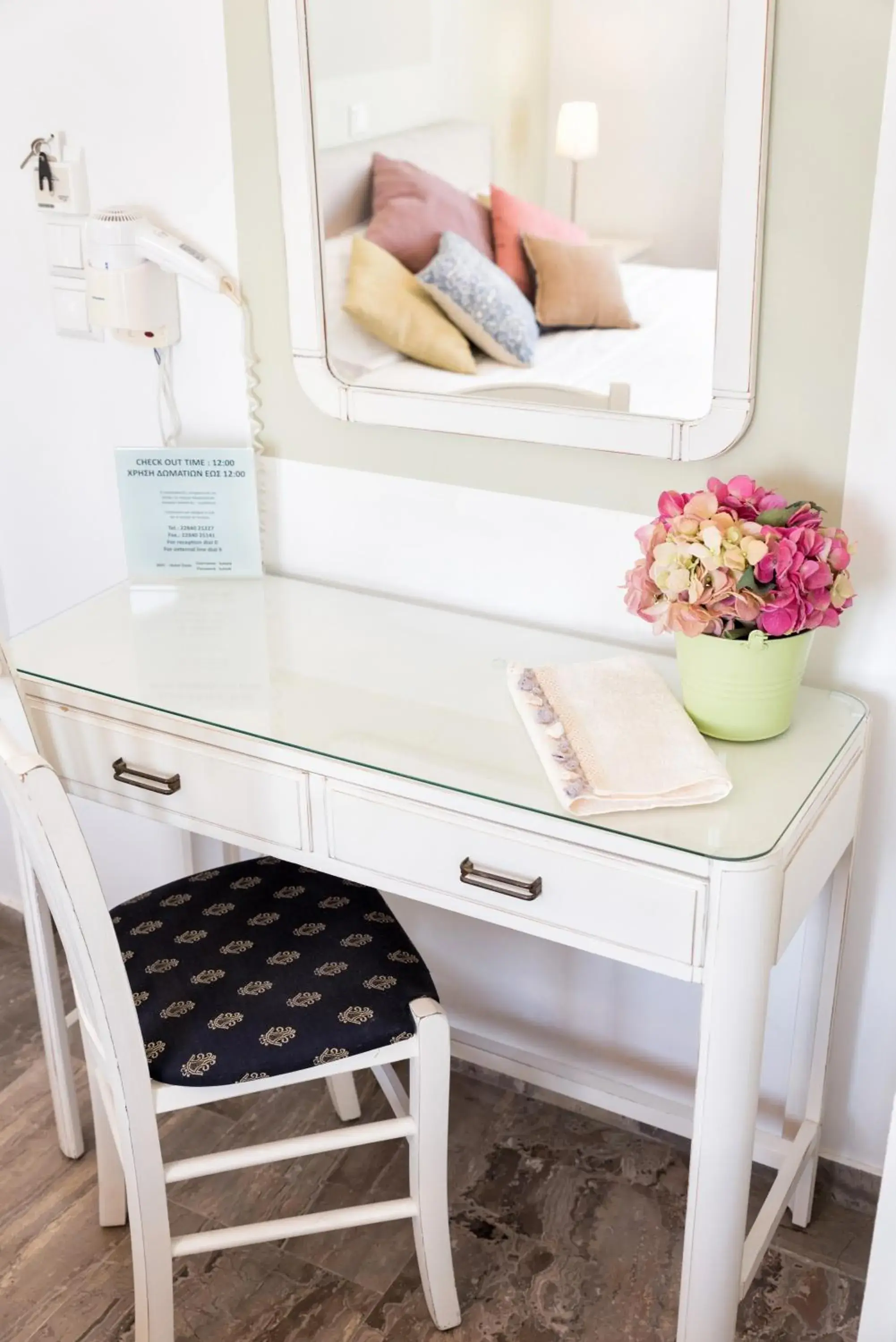 Double or Twin Room with Sea View in Hotel Oasis Double or Twin Room with Sea View in Hotel Oasis