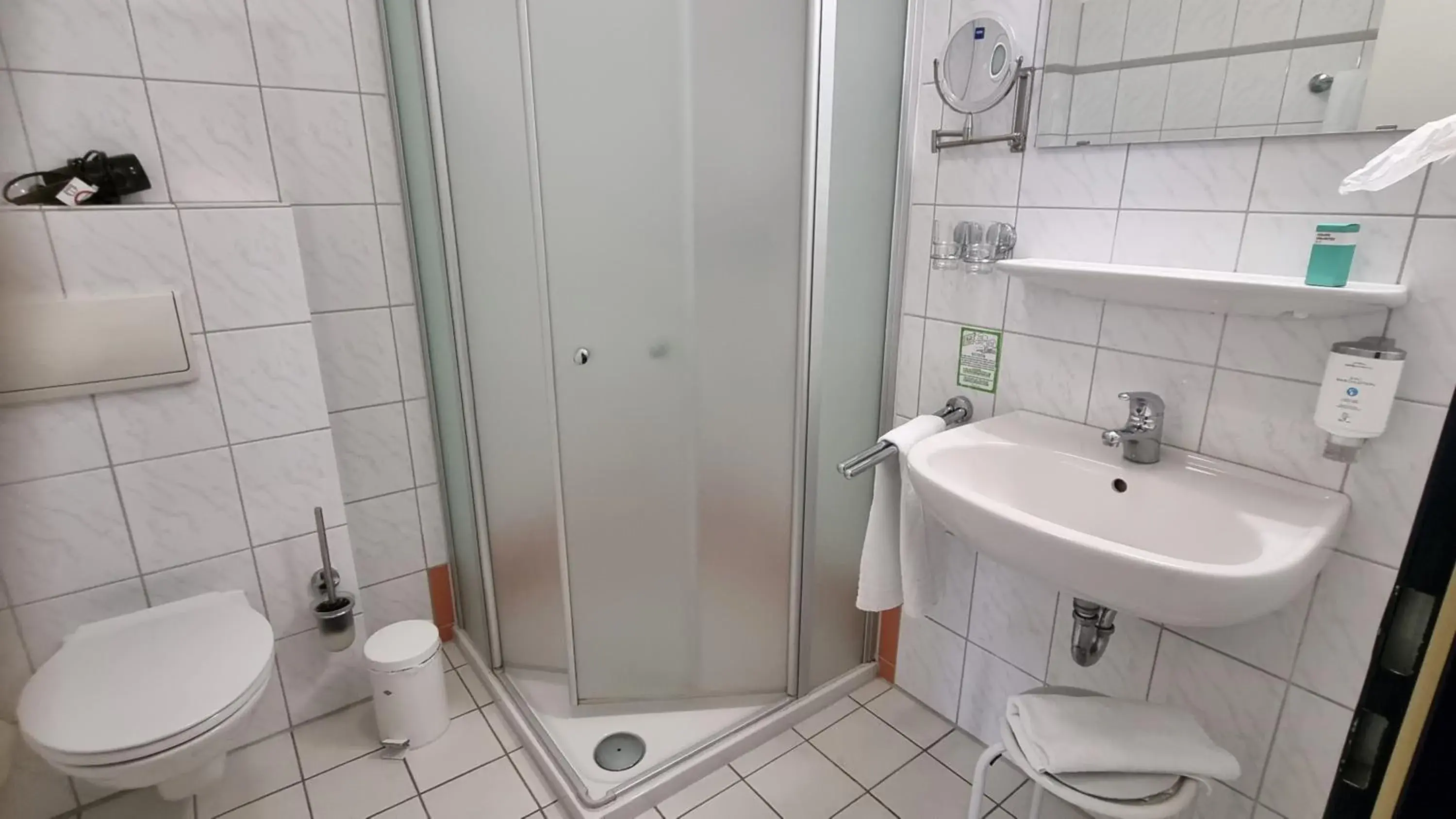 Standard Single Room in Residenzia Hotel Grenadier Standard Single Room in Residenzia Hotel Grenadier