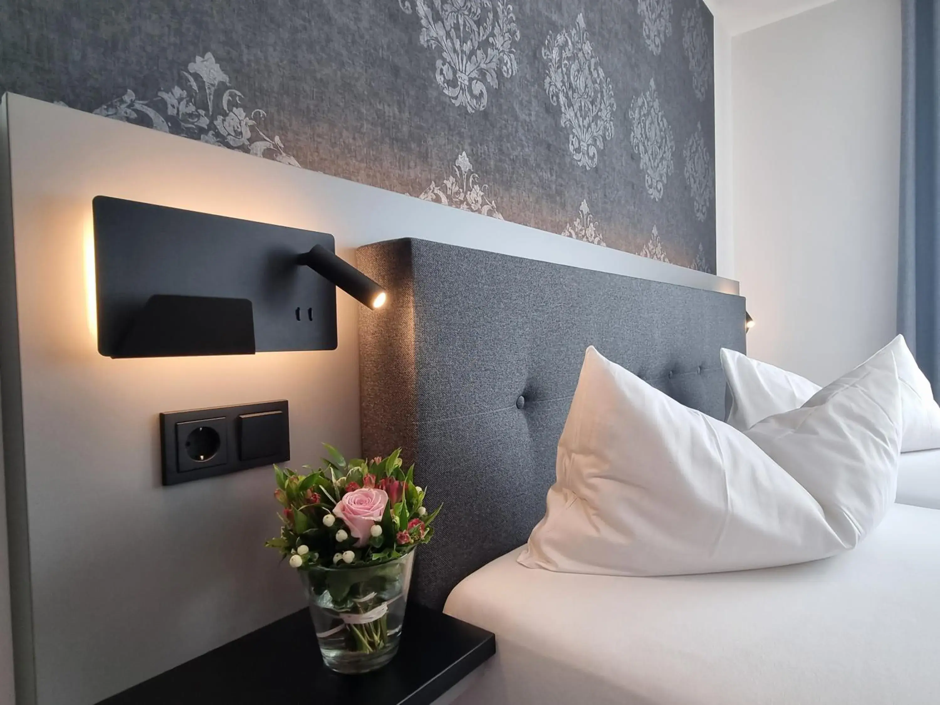 Double Room with Balcony in CAP1 Boardinghouse Double Room with Balcony in CAP1 Boardinghouse