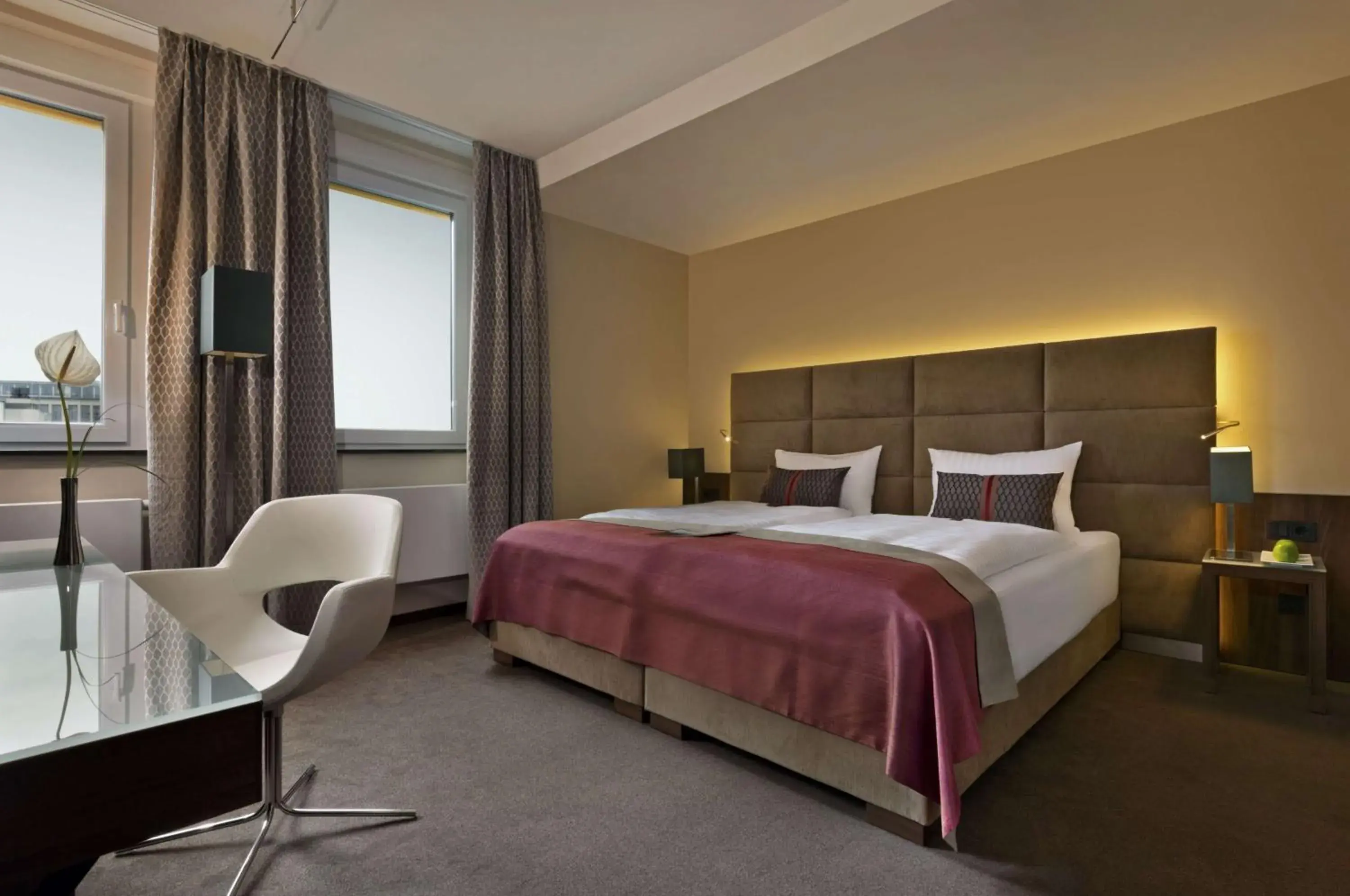 Superior Twin Room in Flemings Selection Hotel Frankfurt-City Superior Twin Room in Flemings Selection Hotel Frankfurt-City