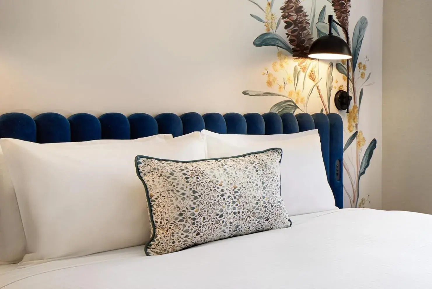 Superior King Room - Non-Smoking in Aiden by Best Western Darling Harbour Superior King Room - Non-Smoking in Aiden by Best Western Darling Harbour