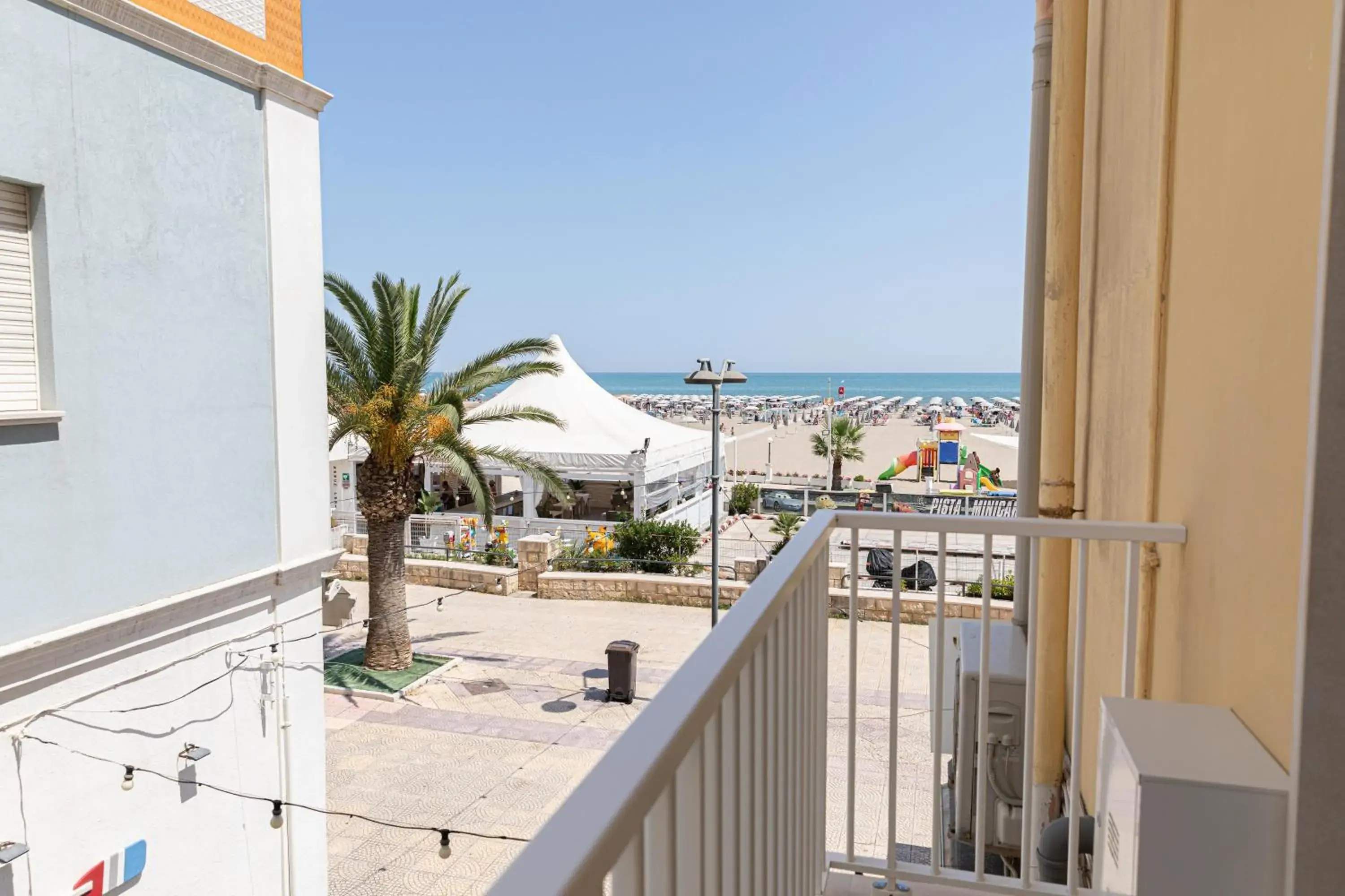 Quadruple Room with Private Bathroom in 16TH FAD ROOMS Quadruple Room with Private Bathroom in 16TH FAD ROOMS