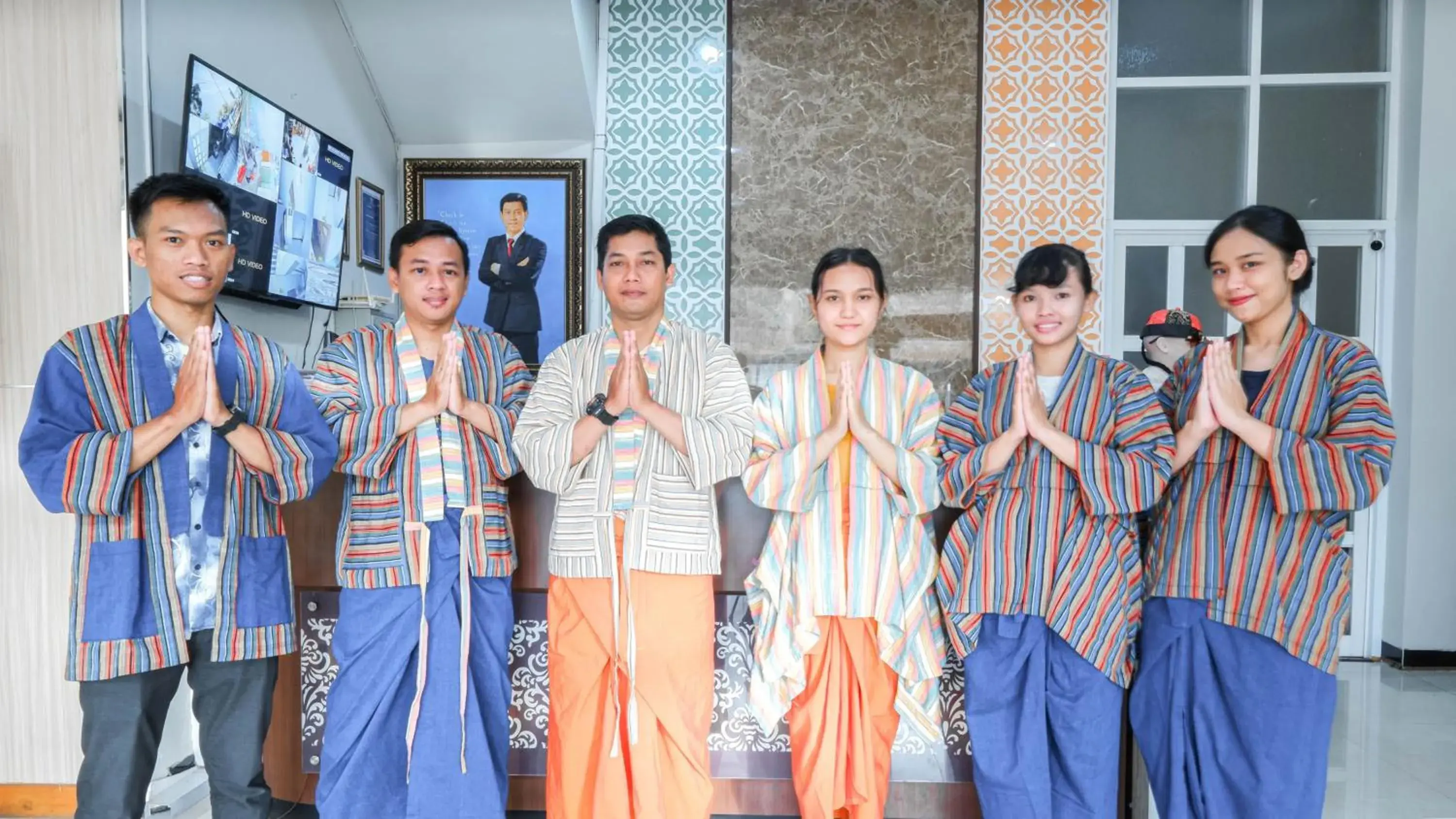 Cabin Hotel Sutomo Cabin Hotel Sutomo