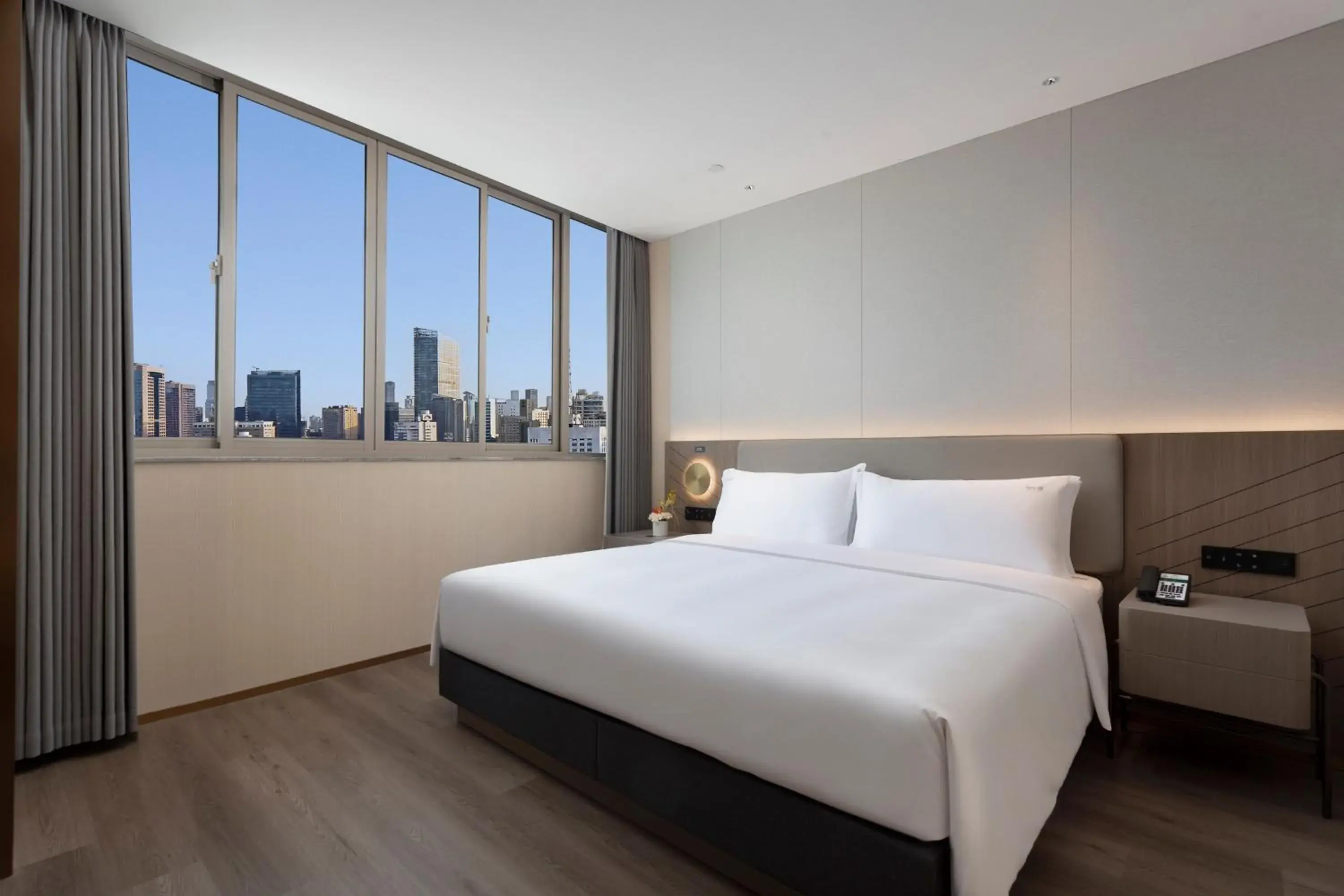 King Suite in Holiday Inn Express Zhabei Shanghai, an IHG Hotel King Suite in Holiday Inn Express Zhabei Shanghai, an IHG Hotel