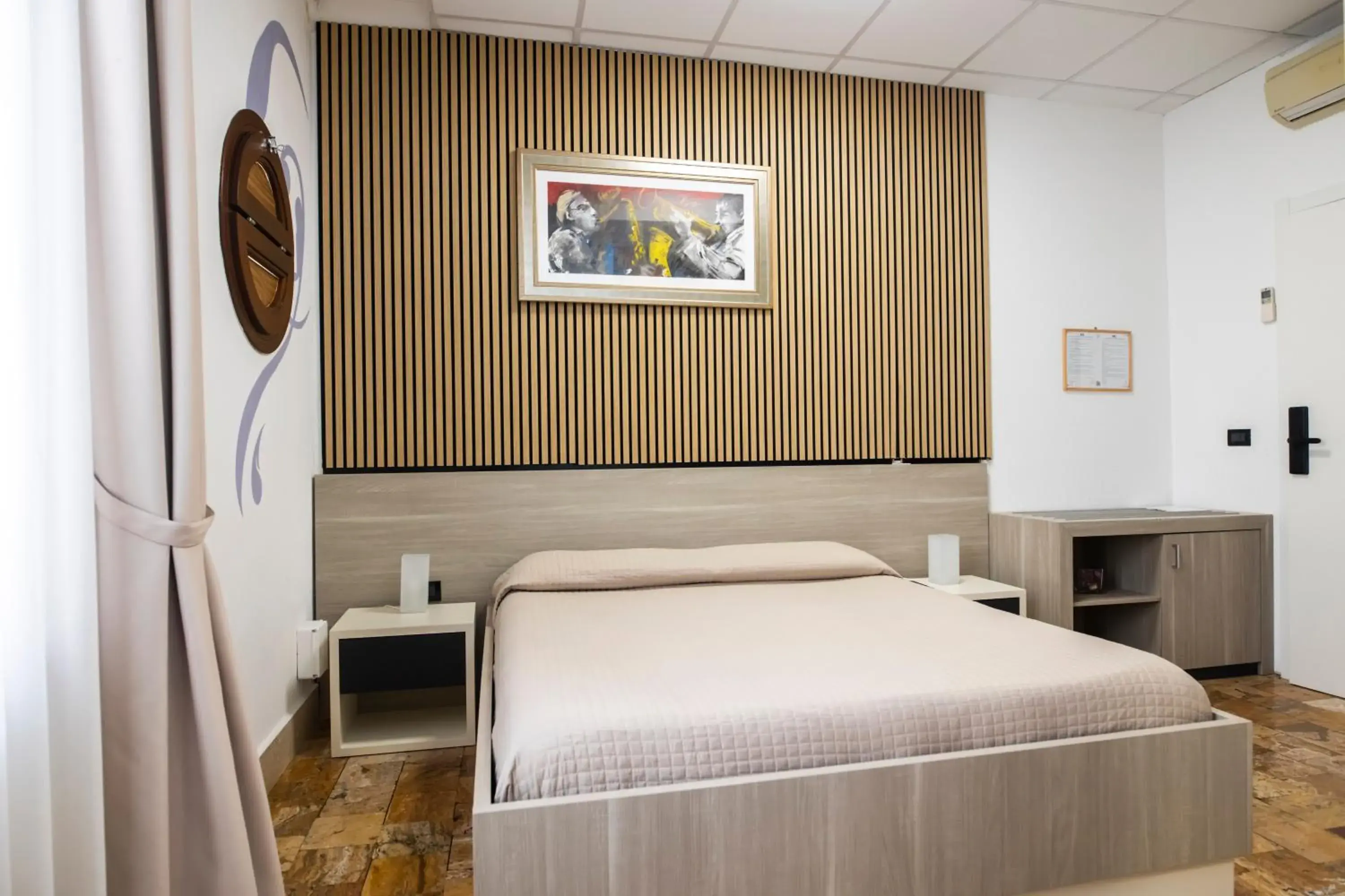 Standard King Room - single occupancy in B&B Palazzo Storico Di Nicola Standard King Room - single occupancy in B&B Palazzo Storico Di Nicola