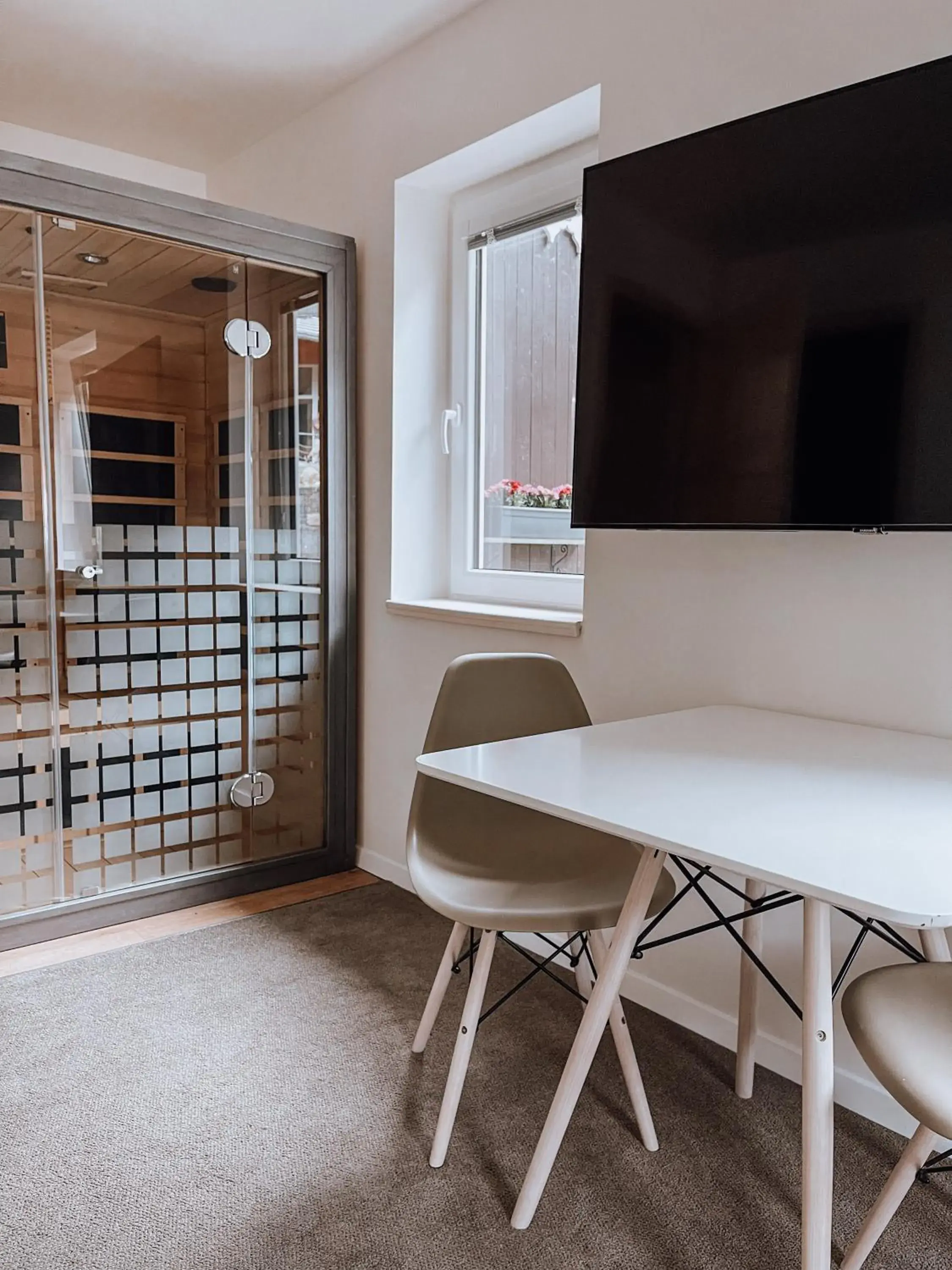 Deluxe Double Room with Shower in CHATA LESOVNA Deluxe Double Room with Shower in CHATA LESOVNA