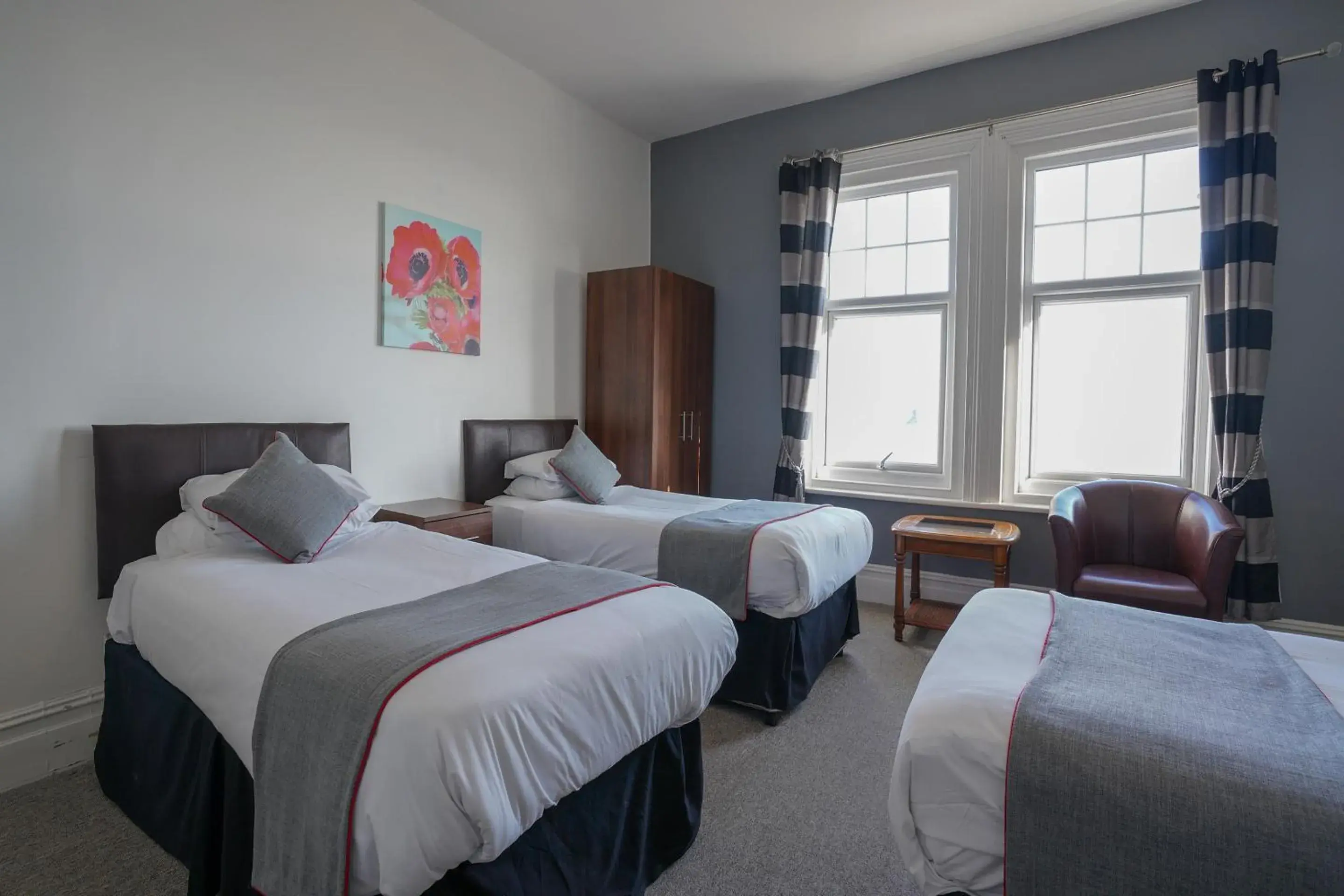 Standard Family Room in OYO Shanklin Beach Hotel Standard Family Room in OYO Shanklin Beach Hotel