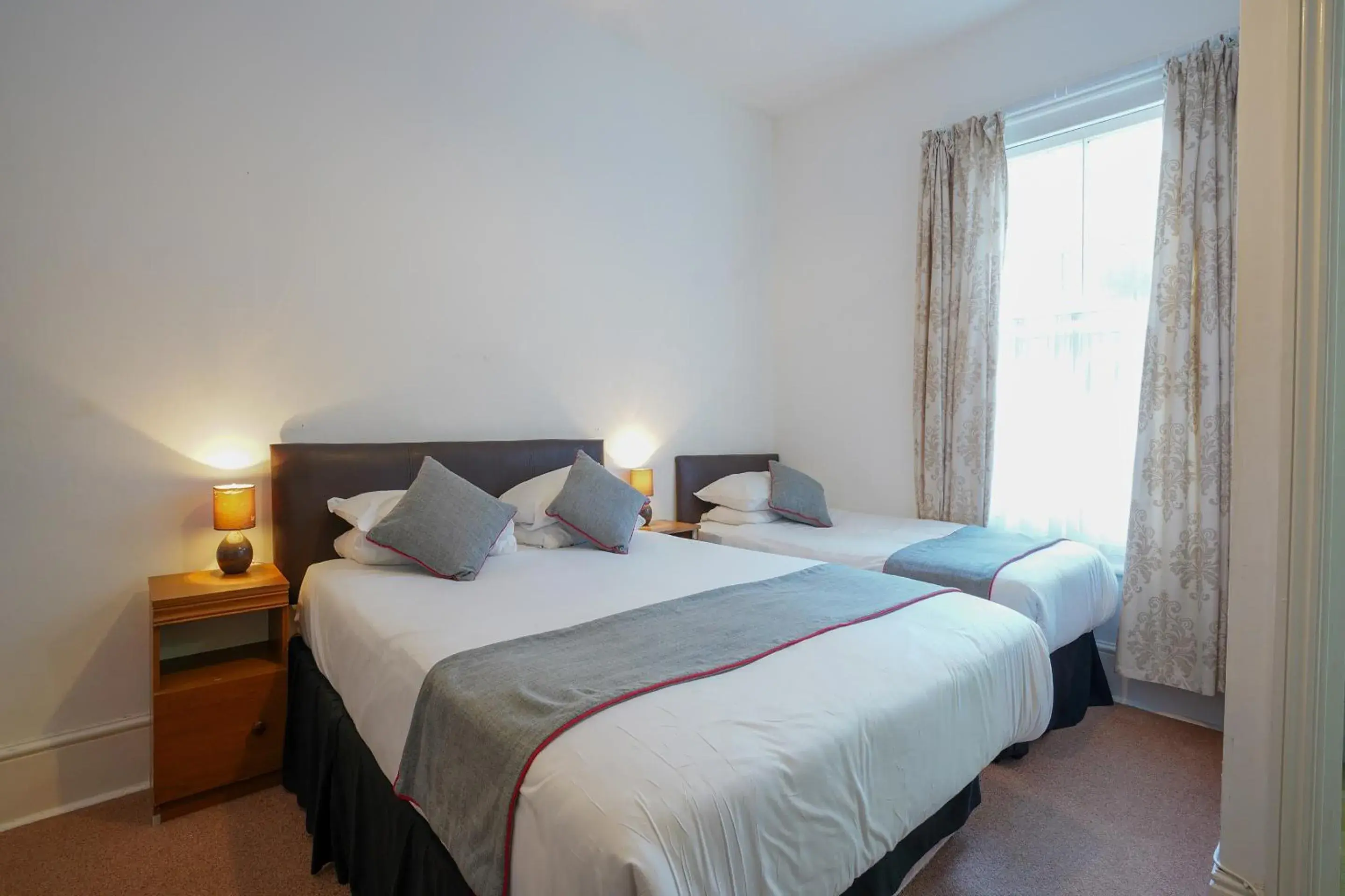 Family Room with Sea View in OYO Shanklin Beach Hotel Family Room with Sea View in OYO Shanklin Beach Hotel