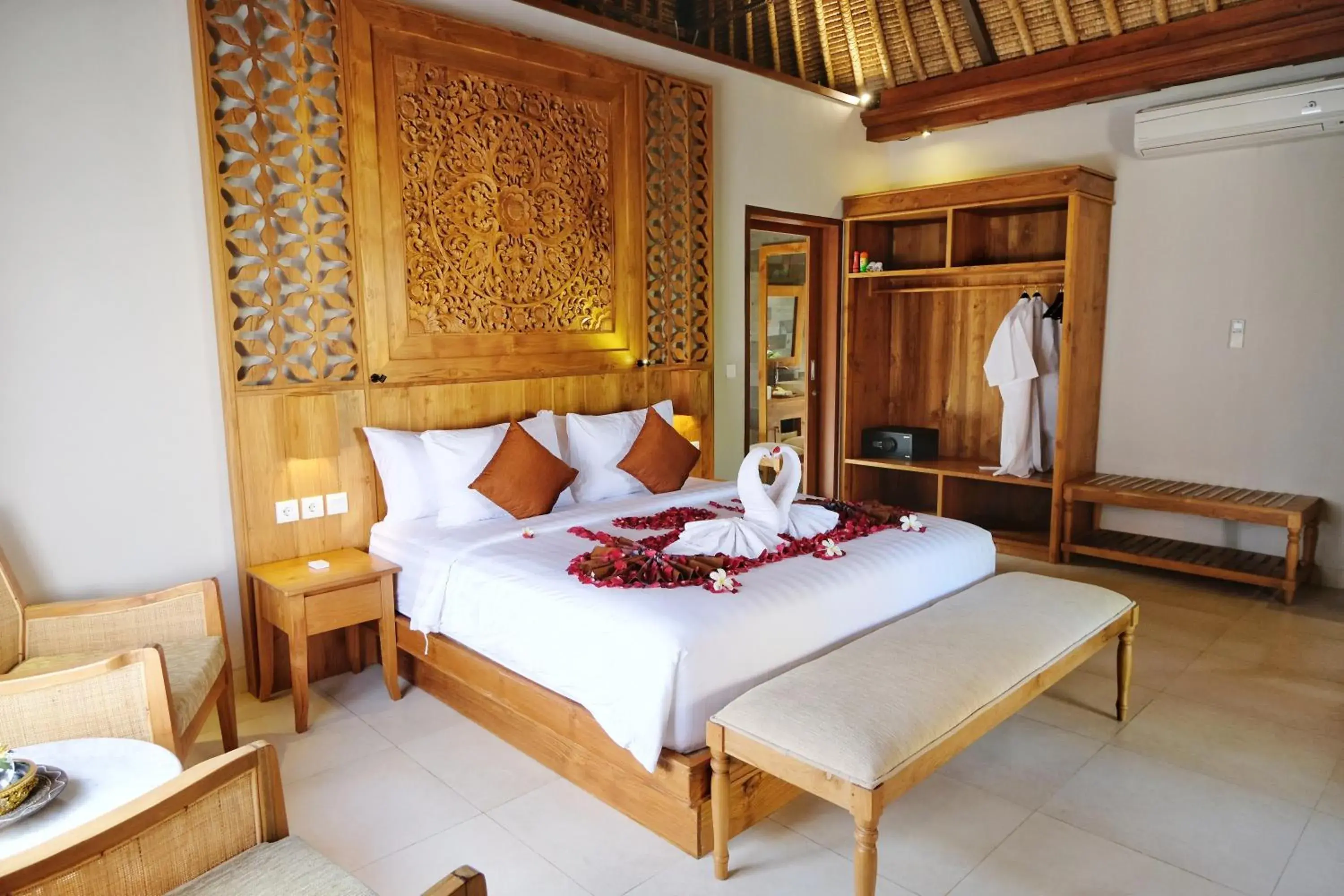 Suite Villa with Private Jacuzzi in Puri Andong Villa Suite Villa with Private Jacuzzi in Puri Andong Villa
