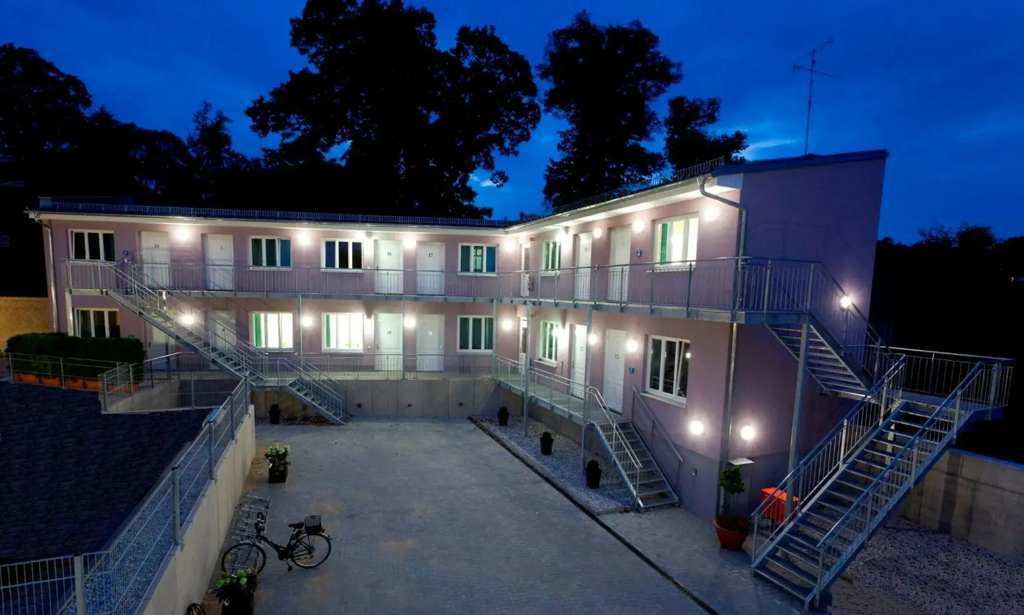 Basic Twin Room Annex - single occupancy in Hotel Prinz Albrecht Basic Twin Room Annex - single occupancy in Hotel Prinz Albrecht