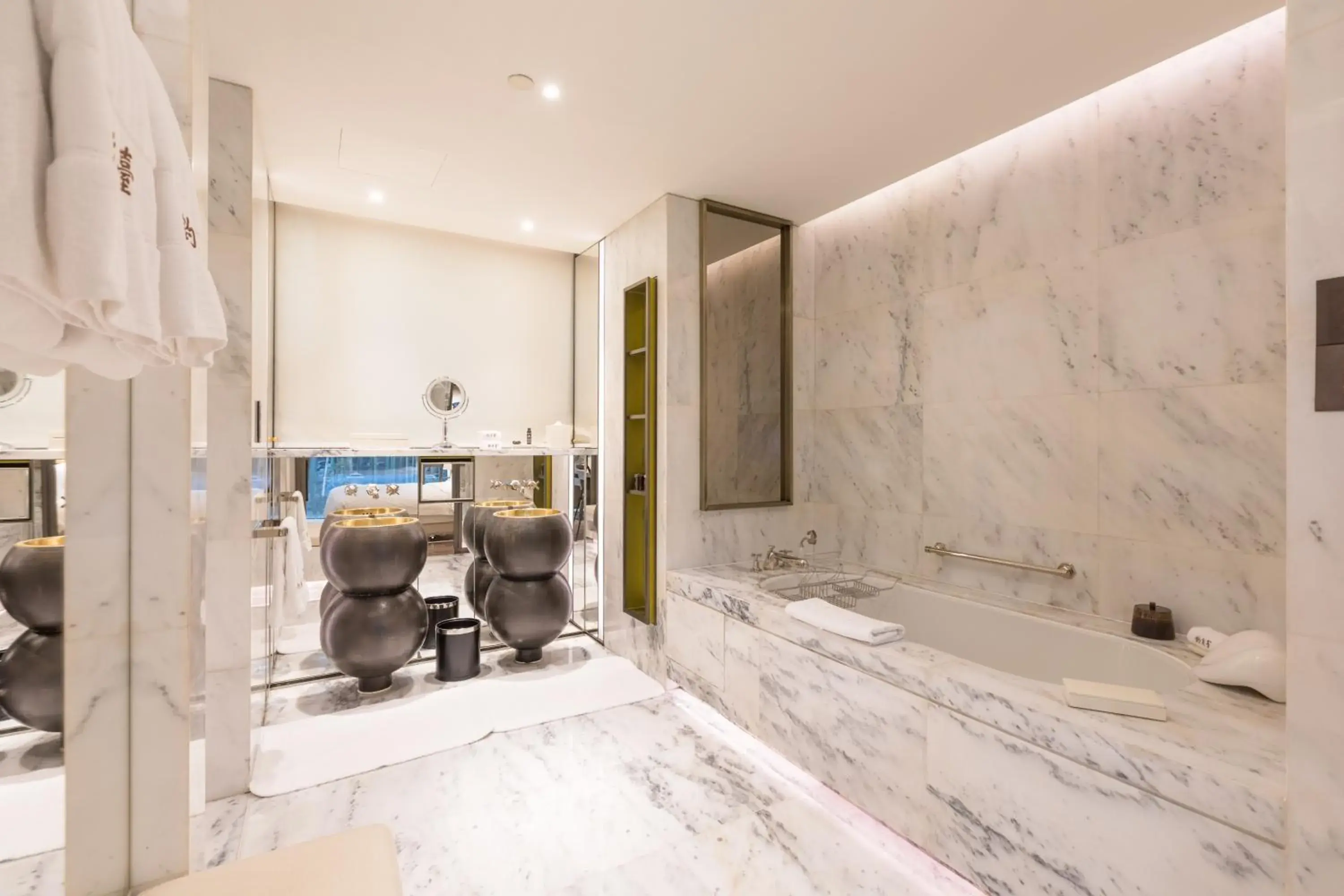 Premier King Room in Guanyin Yiyuntai Hotel Chengdu Premier King Room in Guanyin Yiyuntai Hotel Chengdu