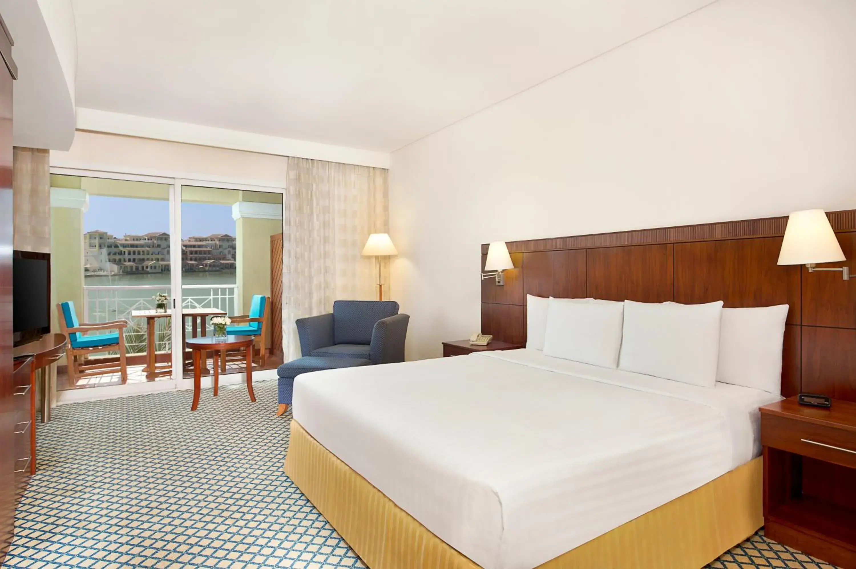 Lake View with Balcony Premium King Room in Copthorne Lakeview Hotel Dubai, Green Community Lake View with Balcony Premium King Room in Copthorne Lakeview Hotel Dubai, Green Community
