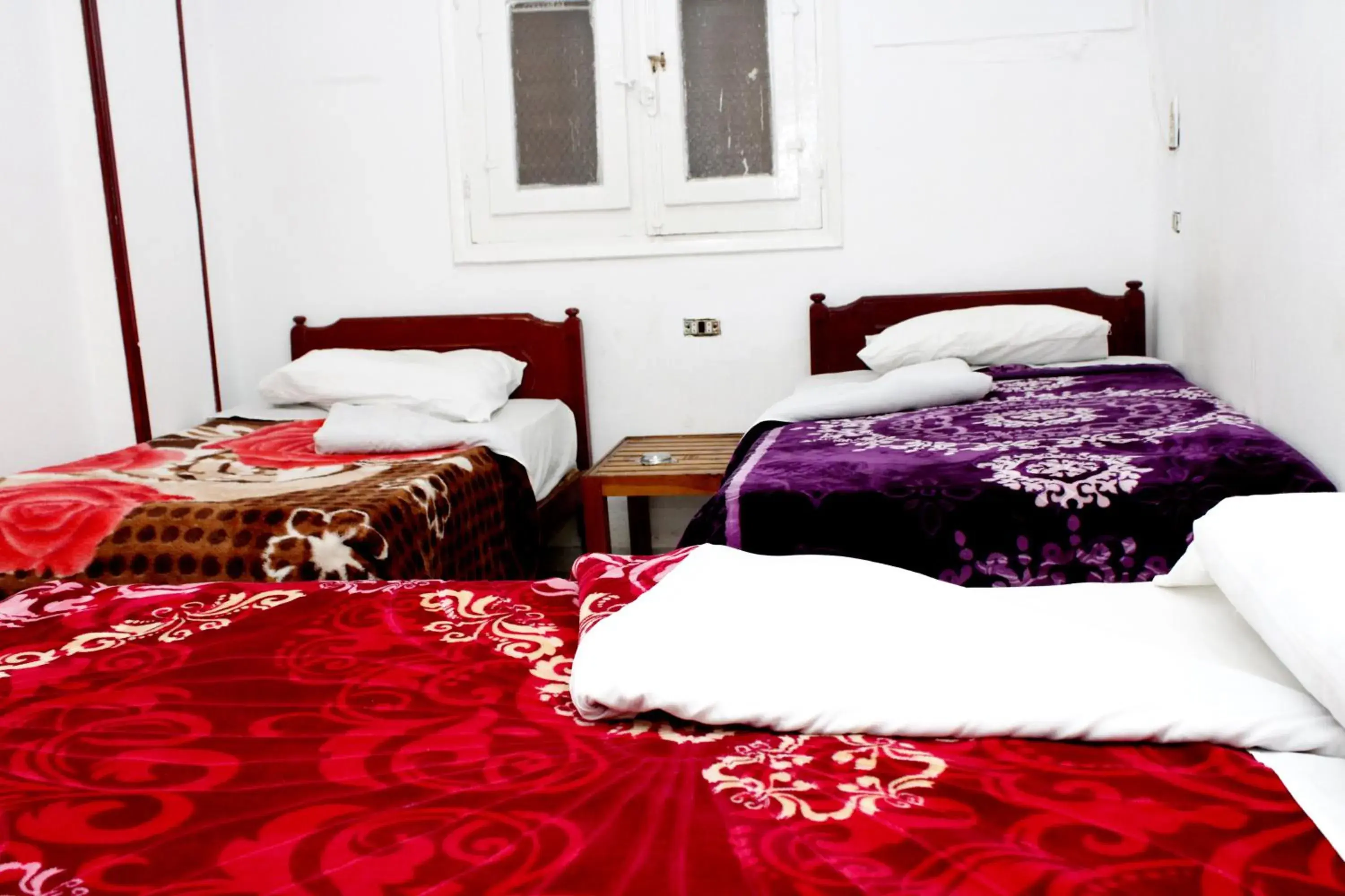 Triple Room with Bathroom in SWEET HOSTEL LUXOR Triple Room with Bathroom in SWEET HOSTEL LUXOR