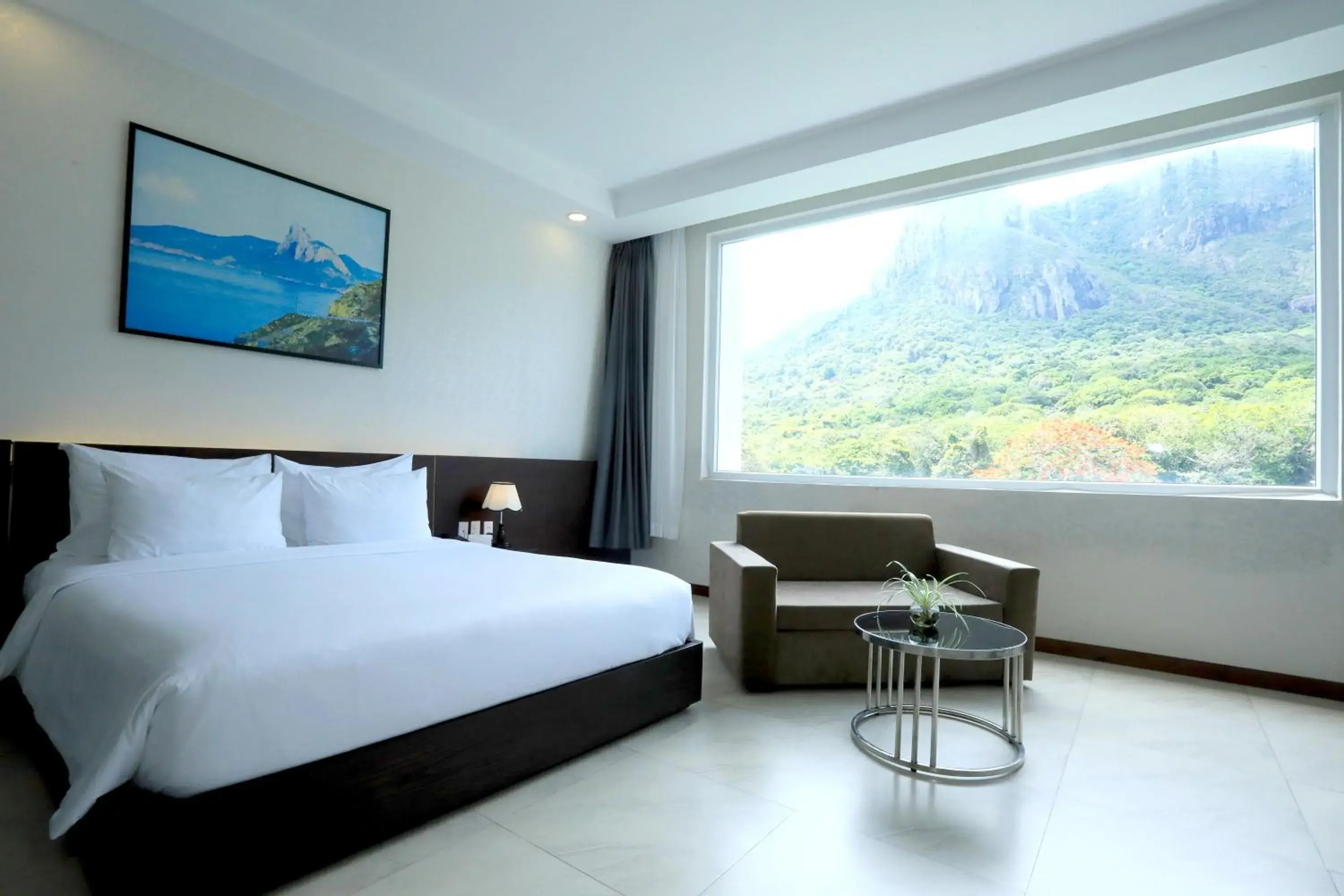 Double Room with Mountain View in Orson Hotel & Resort Con Dao Double Room with Mountain View in Orson Hotel & Resort Con Dao
