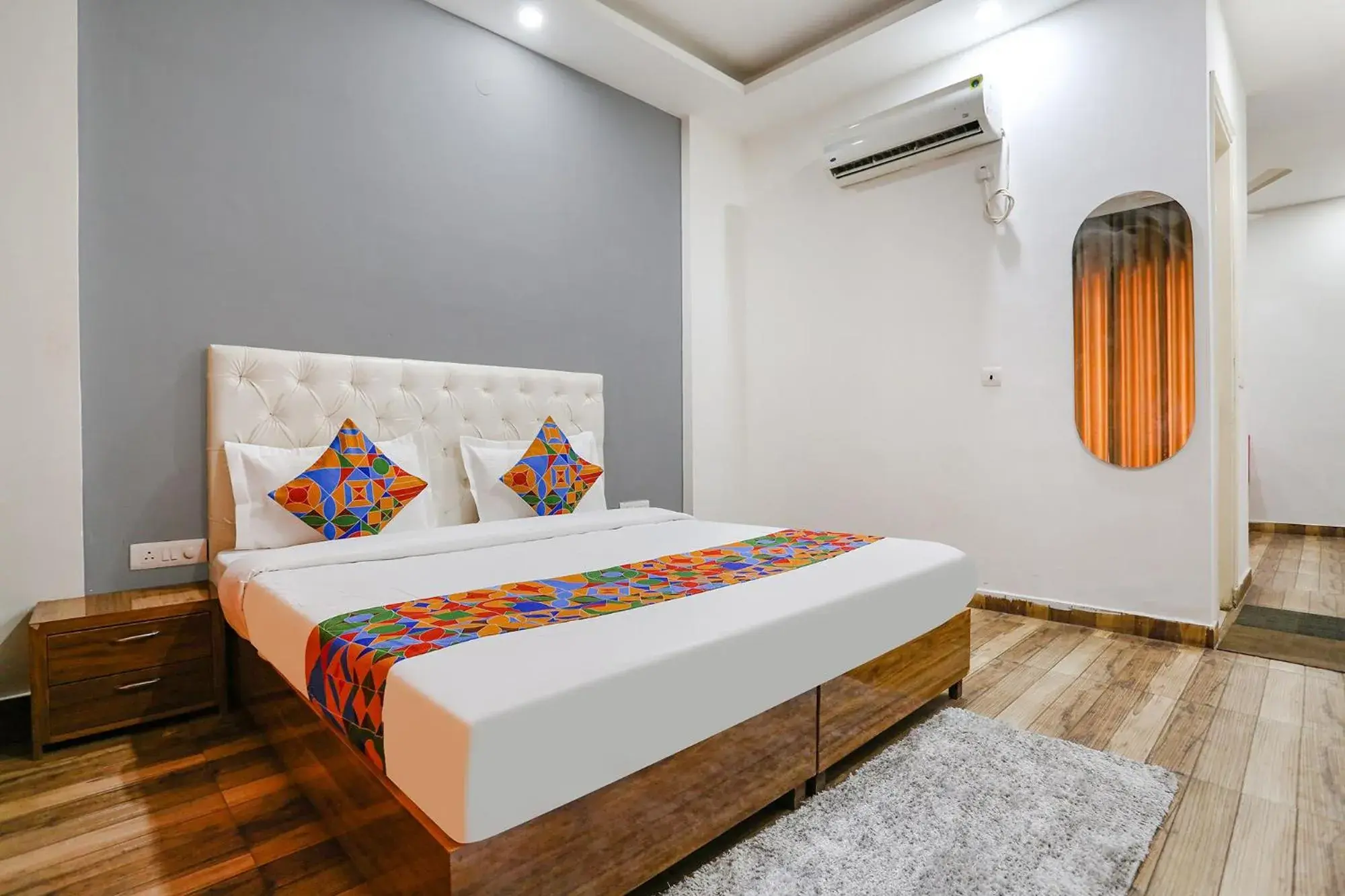 Suite - single occupancy in FabHotel Sky Rise Inn Near Medanta- The Medicity Hospital, Gurugram Suite - single occupancy in FabHotel Sky Rise Inn Near Medanta- The Medicity Hospital, Gurugram