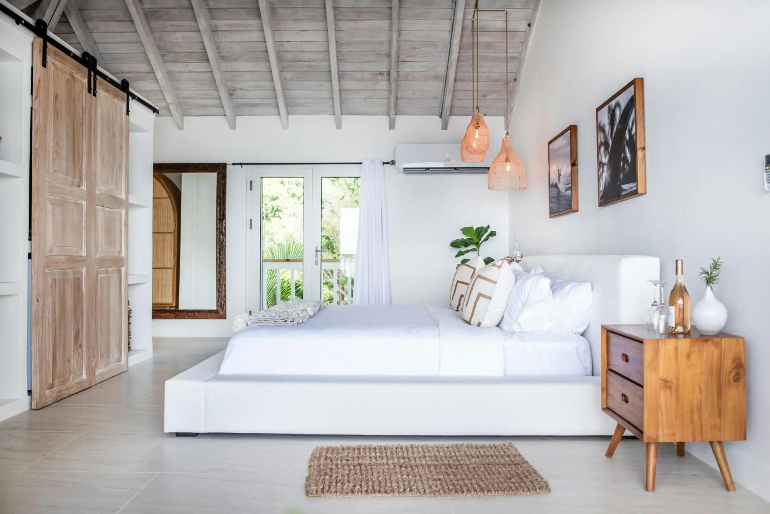 Ocean View Suite in Long Bay Beach Resort Ocean View Suite in Long Bay Beach Resort