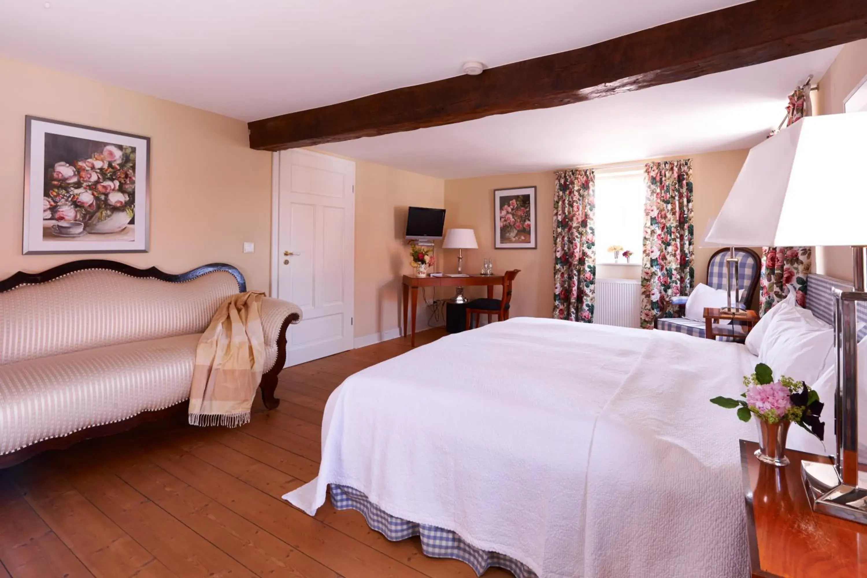 Double Room in Romantik Hotel Zum Rosenhof Double Room in Romantik Hotel Zum Rosenhof