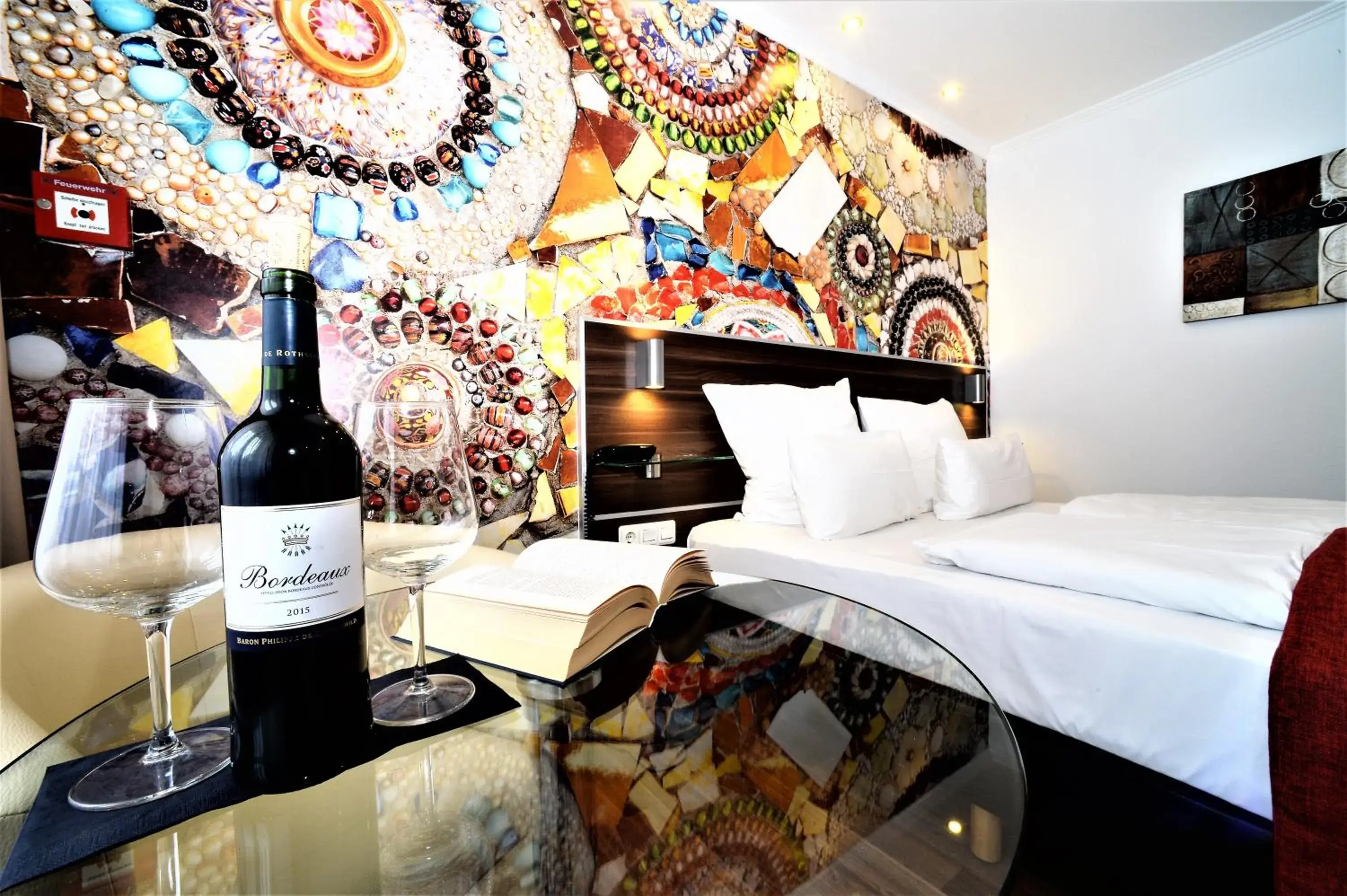 Single Room in Ascot Hotel Single Room in Ascot Hotel