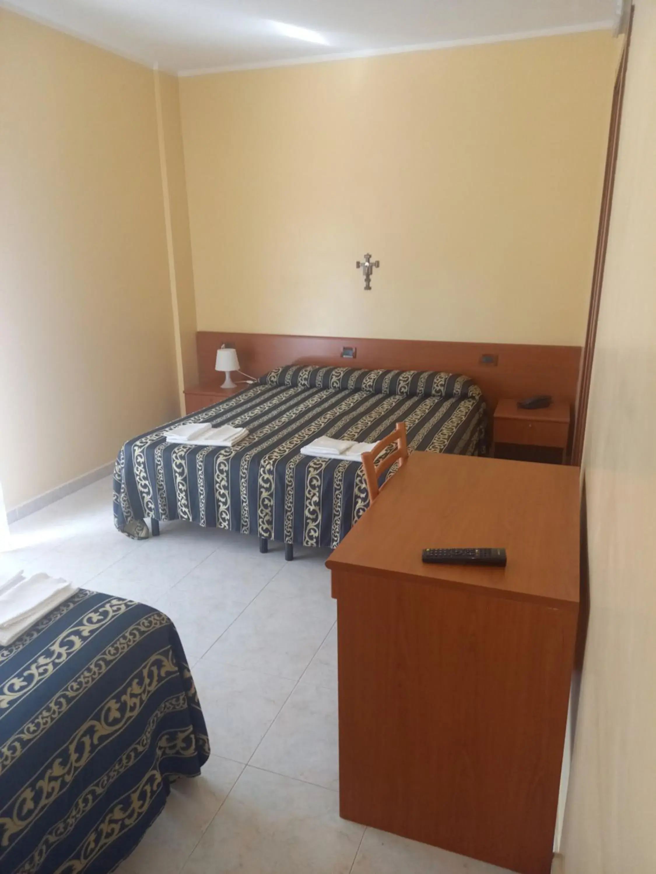 Quadruple Room in Hotel Il Chierichetto Quadruple Room in Hotel Il Chierichetto