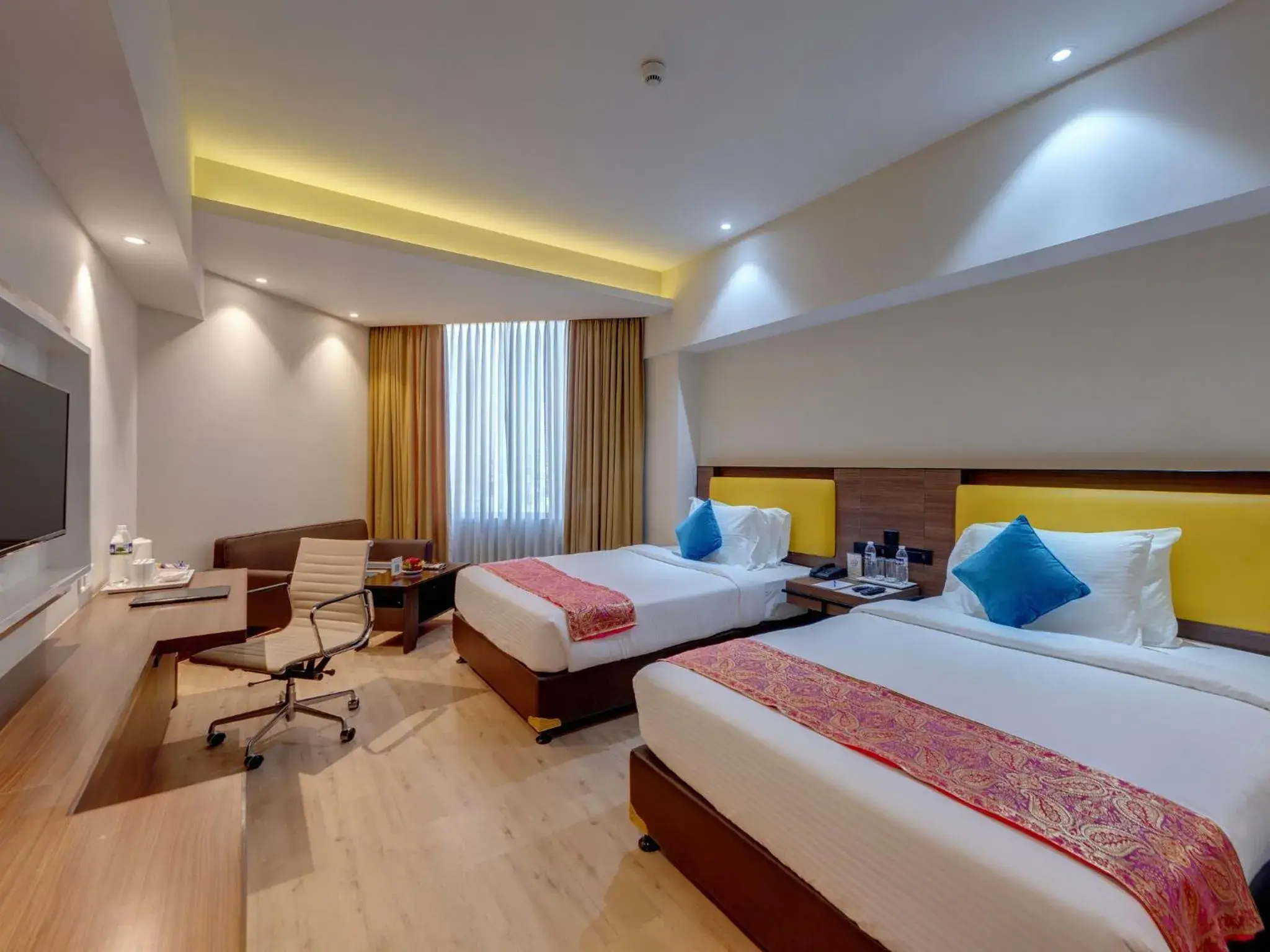 Deluxe Room - single occupancy in Amarpreet, Chhatrapati Sambhajinagar - AM Hotel Kollection Deluxe Room - single occupancy in Amarpreet, Chhatrapati Sambhajinagar - AM Hotel Kollection