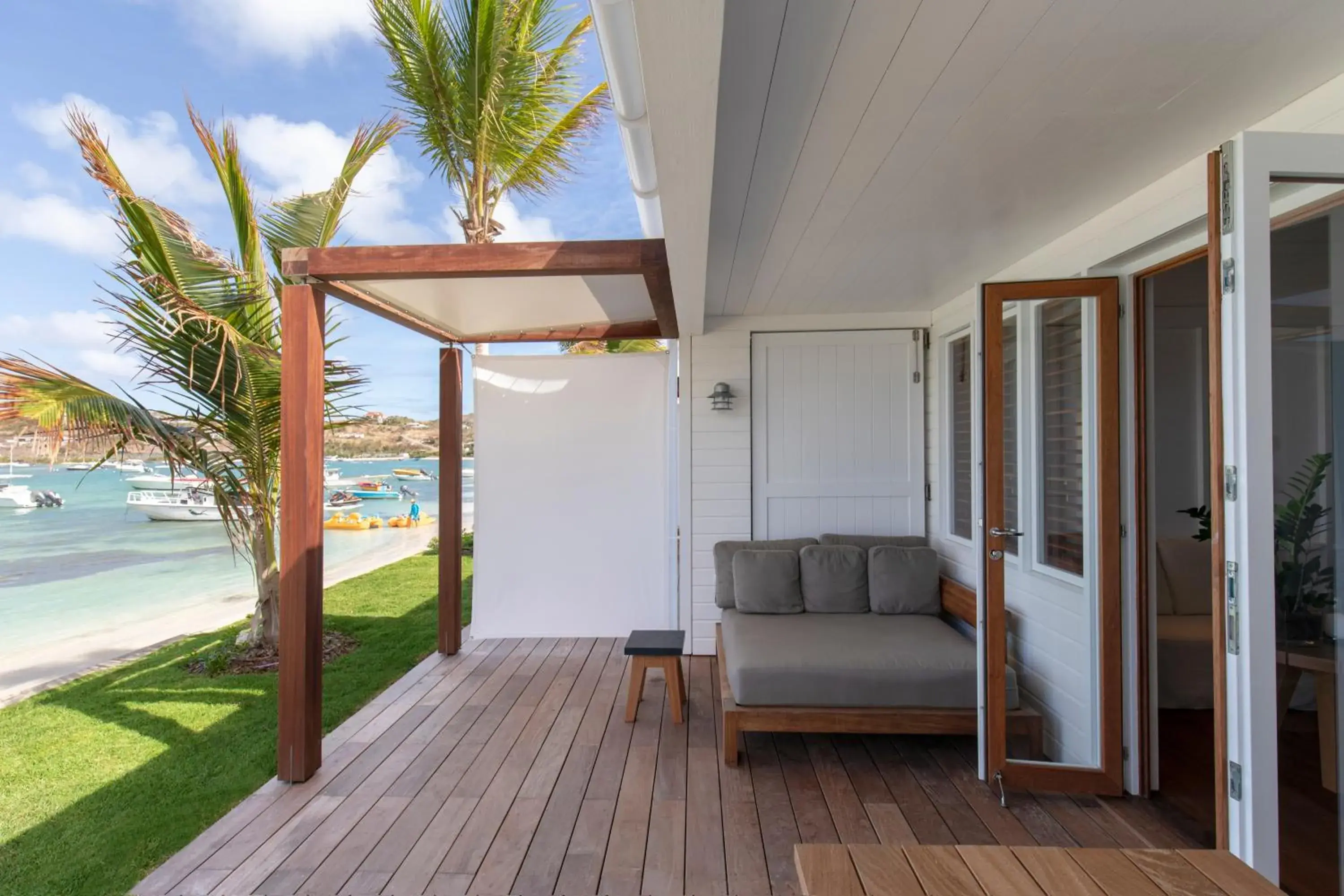 One-Bedroom Suite in Le Sereno One-Bedroom Suite in Le Sereno