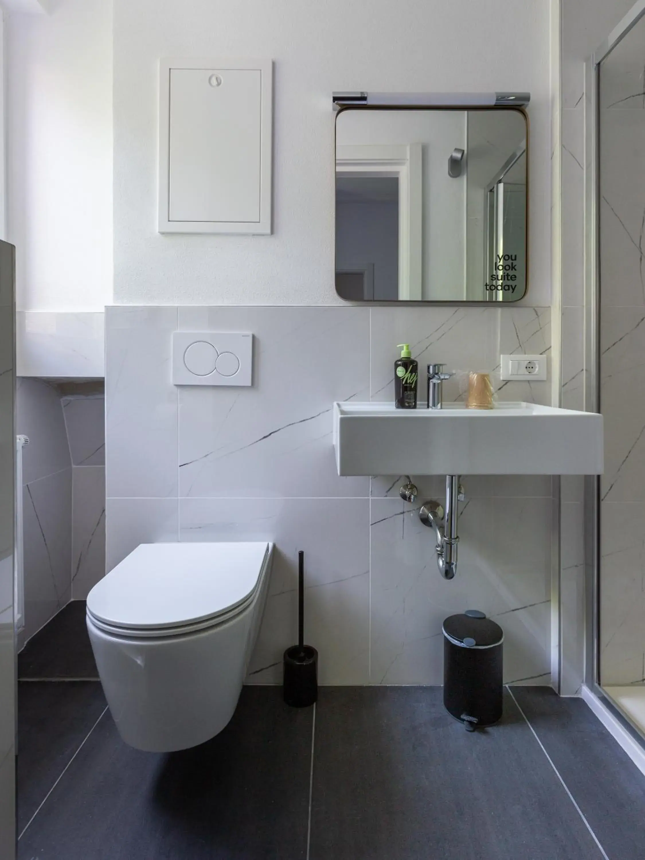 One-Bedroom Suite S in Limehome Baden-Baden Bäderstraße One-Bedroom Suite S in Limehome Baden-Baden Bäderstraße