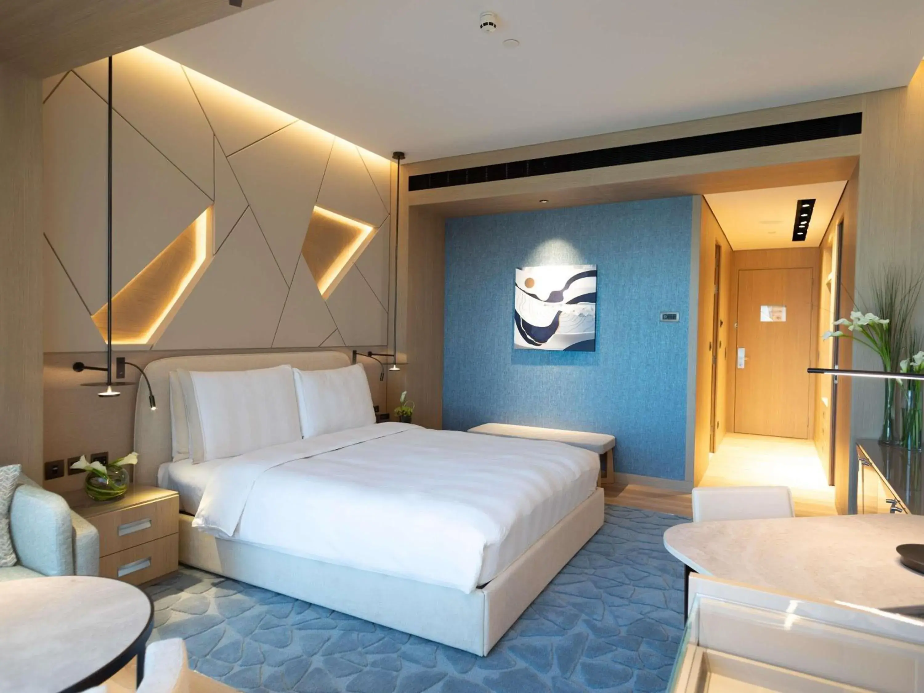 Deluxe King Room in La Cigale Hotel Managed by Accor Deluxe King Room in La Cigale Hotel Managed by Accor