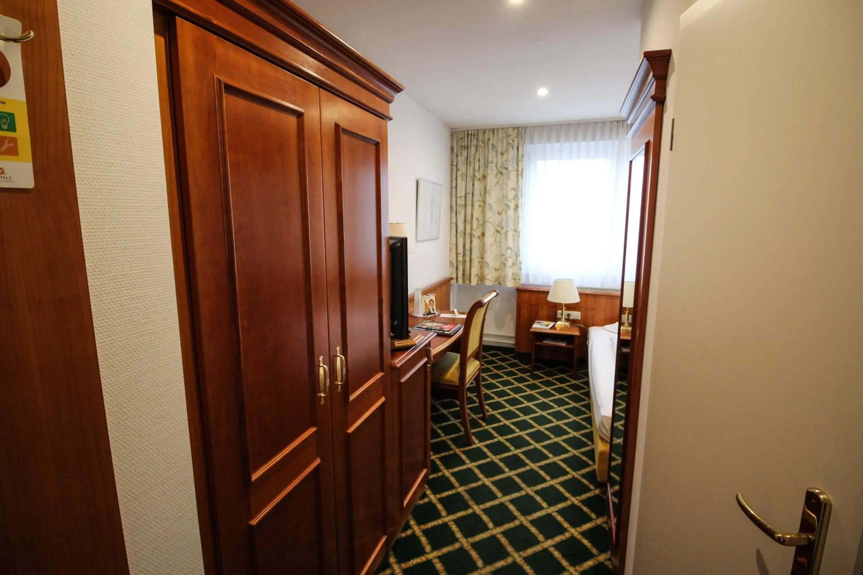 Comfort Single Room in Ringhotel Zum Goldenen Ochsen Comfort Single Room in Ringhotel Zum Goldenen Ochsen