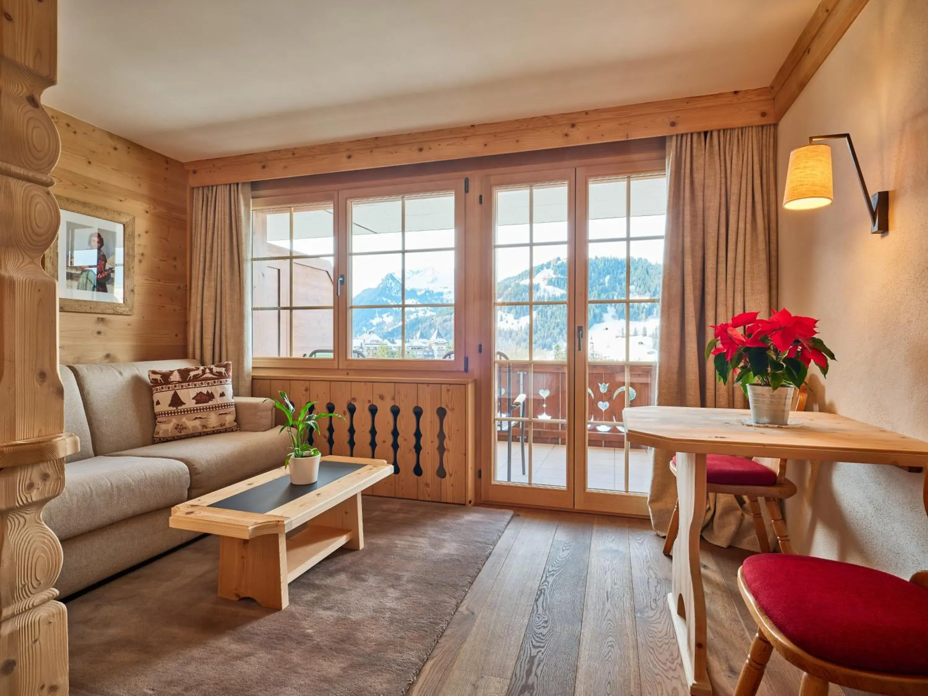 Deluxe Double Room with Balcony and Mountain View in Hotel Le Grand Chalet Gstaad Deluxe Double Room with Balcony and Mountain View in Hotel Le Grand Chalet Gstaad