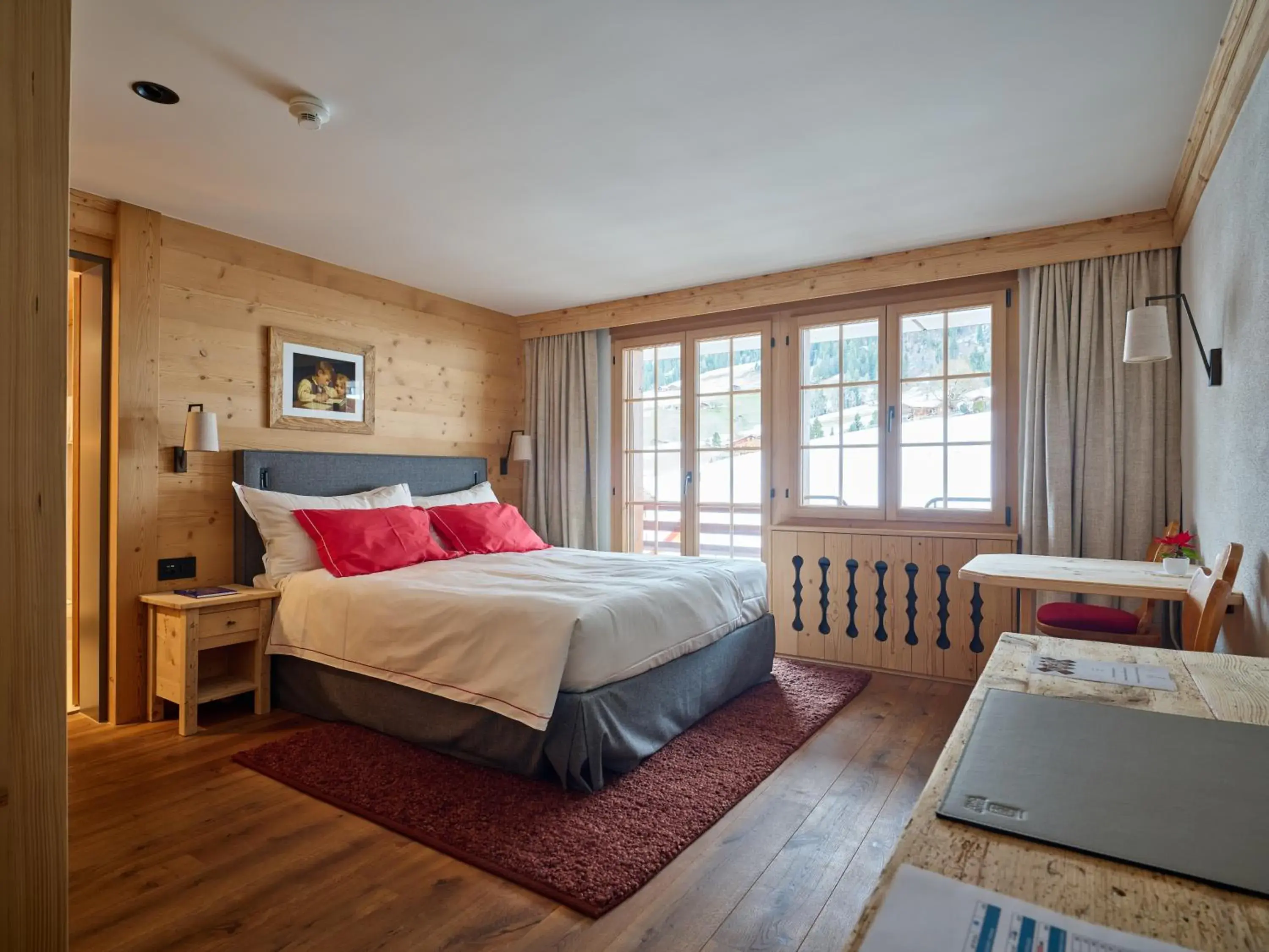 Comfort Single Room with Balcony in Hotel Le Grand Chalet Gstaad Comfort Single Room with Balcony in Hotel Le Grand Chalet Gstaad