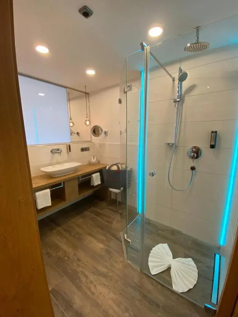 Doppelzimmer Grünten (Haupthaus) in Wohlfühlhotel Berwanger Hof Doppelzimmer Grünten (Haupthaus) in Wohlfühlhotel Berwanger Hof