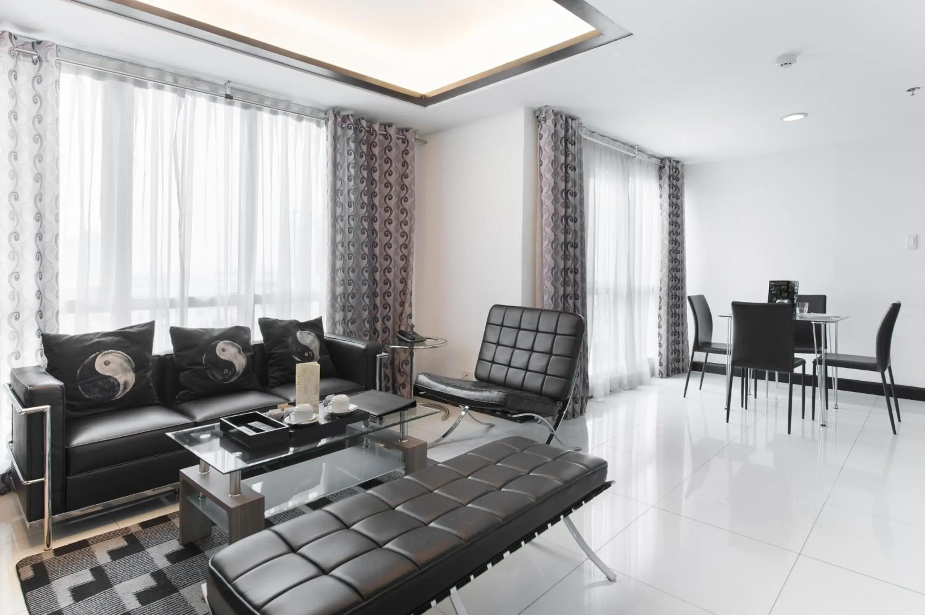 Two-Bedroom Deluxe in Y2 Residence Hotel Managed by HII Two-Bedroom Deluxe in Y2 Residence Hotel Managed by HII