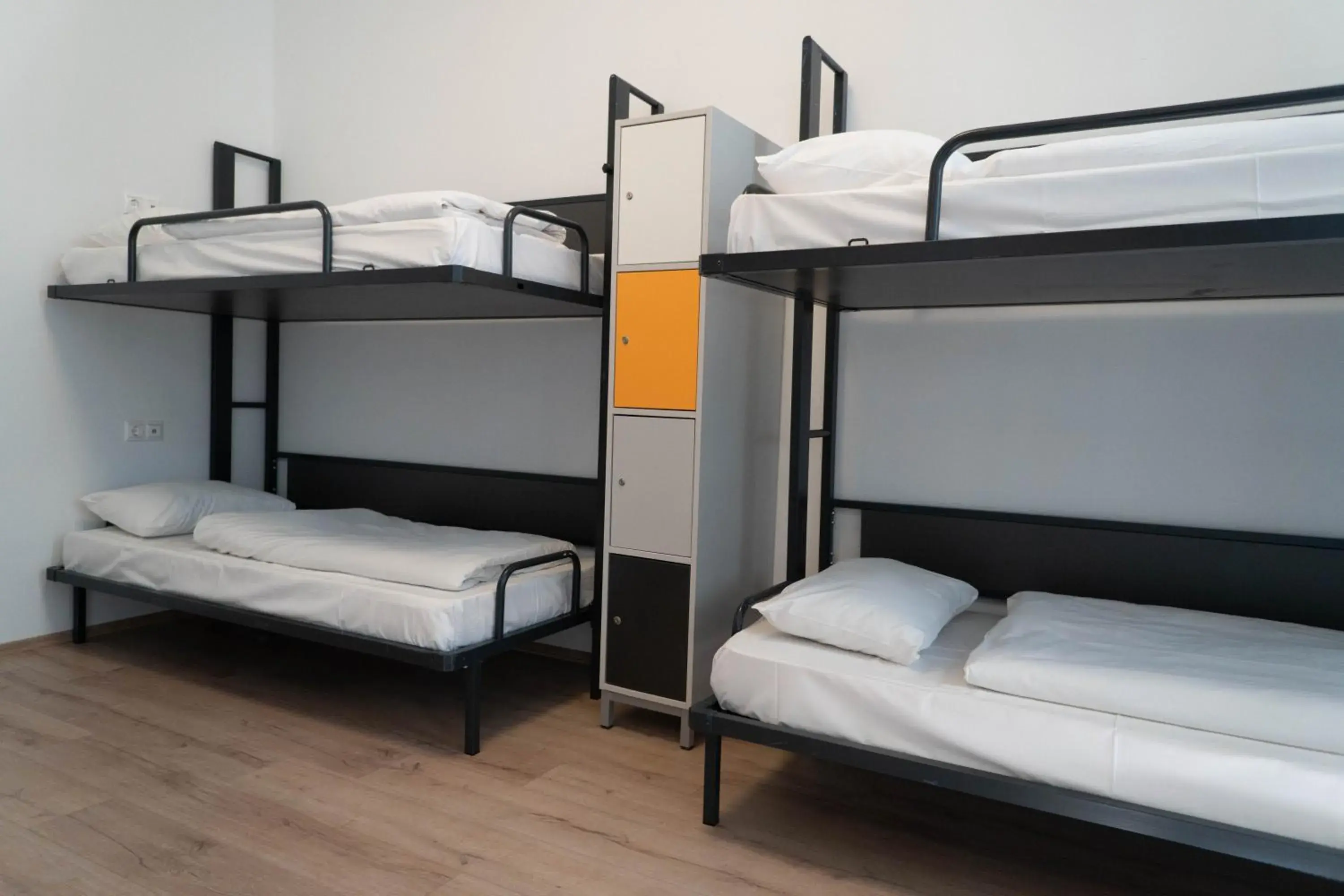 Bed in 8-Bed Dormitory Room in Equity Point Budapest Bed in 8-Bed Dormitory Room in Equity Point Budapest