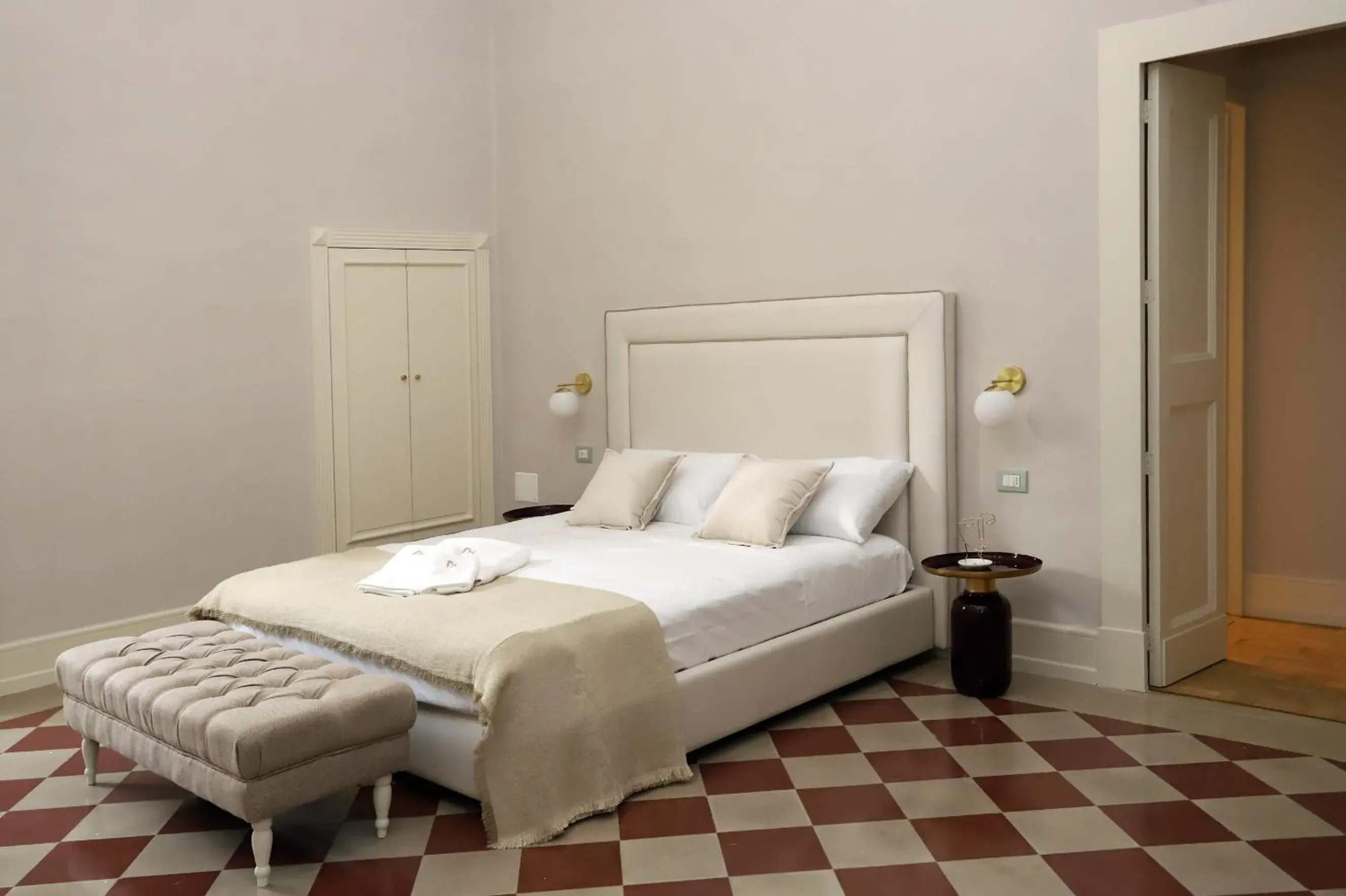 Comfort Quadruple Room in Palazzo Sansonetti Comfort Quadruple Room in Palazzo Sansonetti