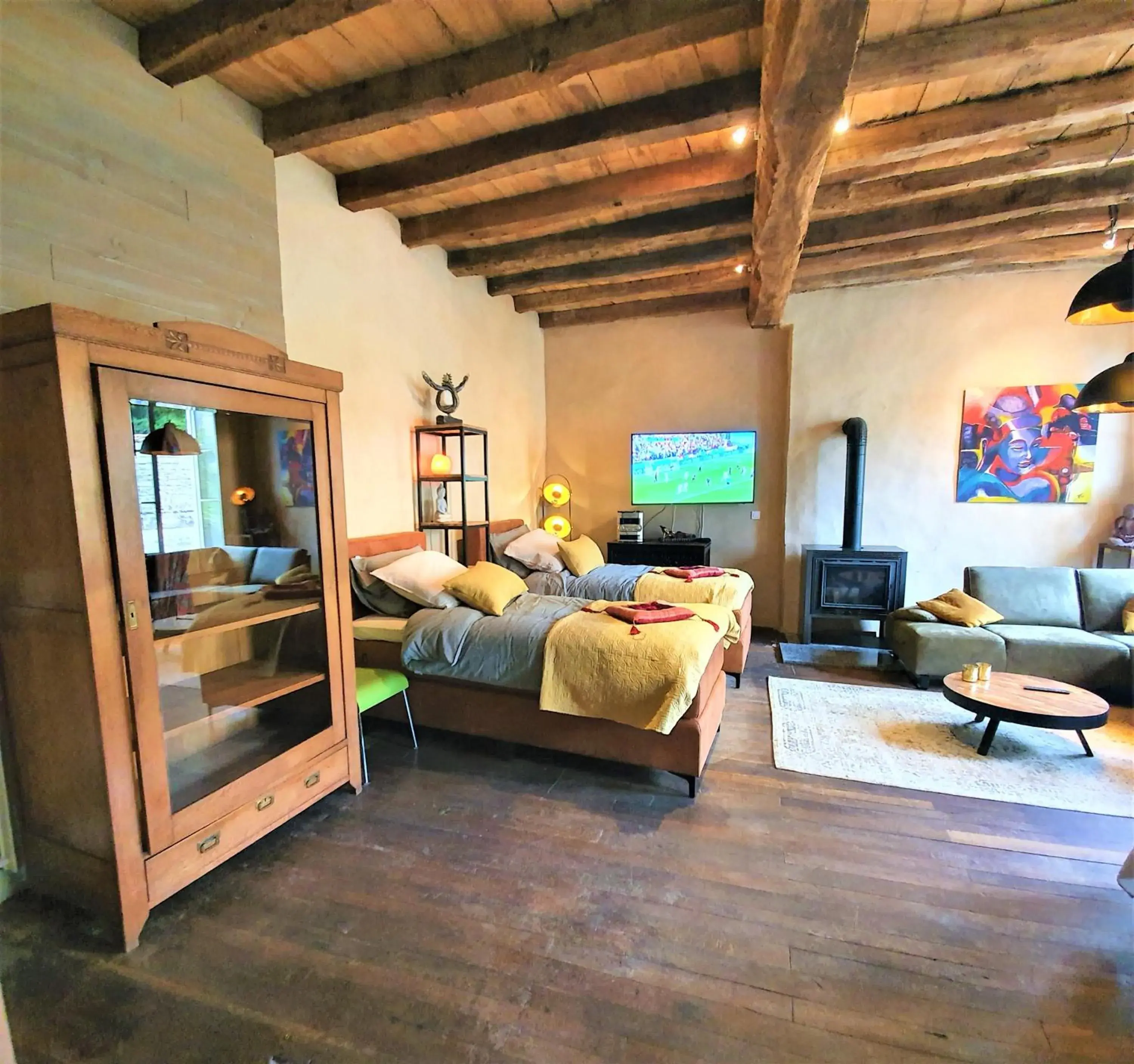 Comfort Quadruple Room in Maison Fossemagne Comfort Quadruple Room in Maison Fossemagne