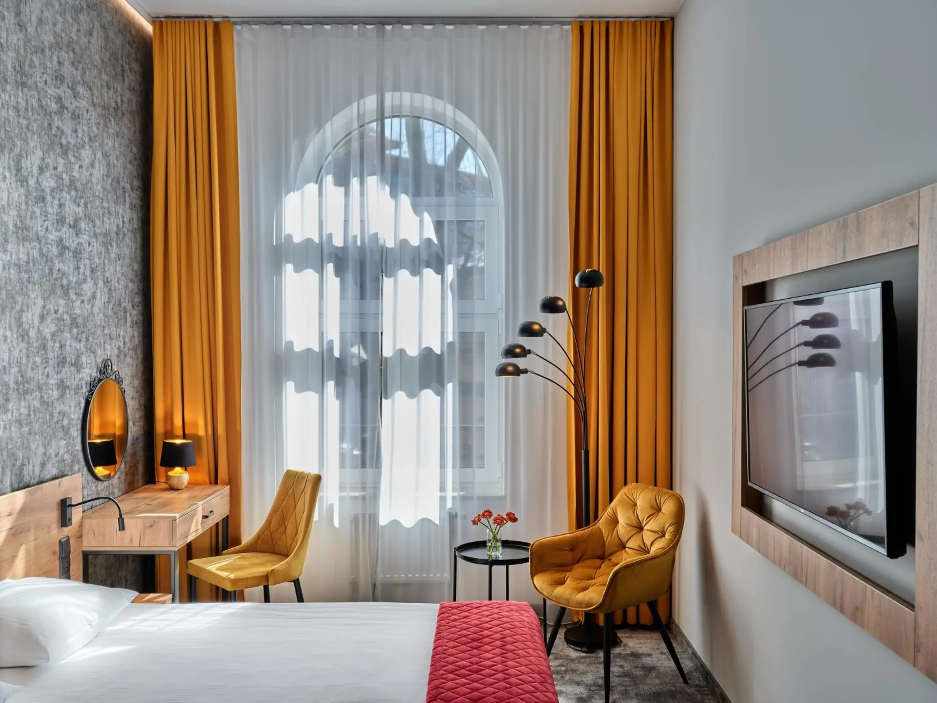 Queen Room in 1891 Garni Hotel Queen Room in 1891 Garni Hotel