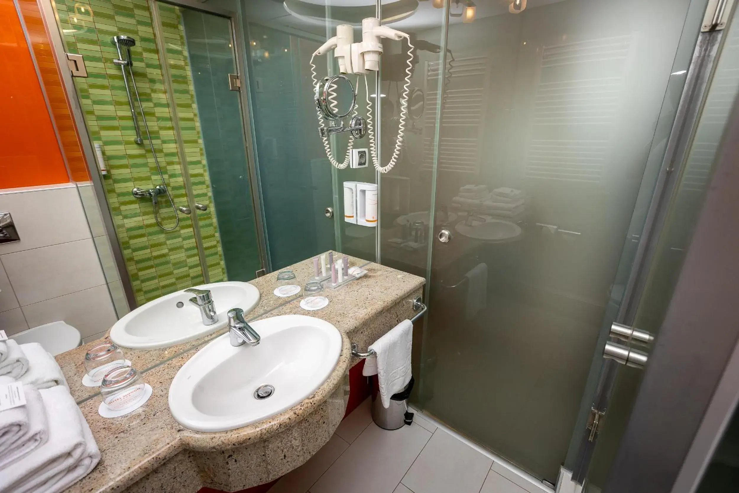 Premium Double or Twin Room - single occupancy in Hotel Sopron Premium Double or Twin Room - single occupancy in Hotel Sopron