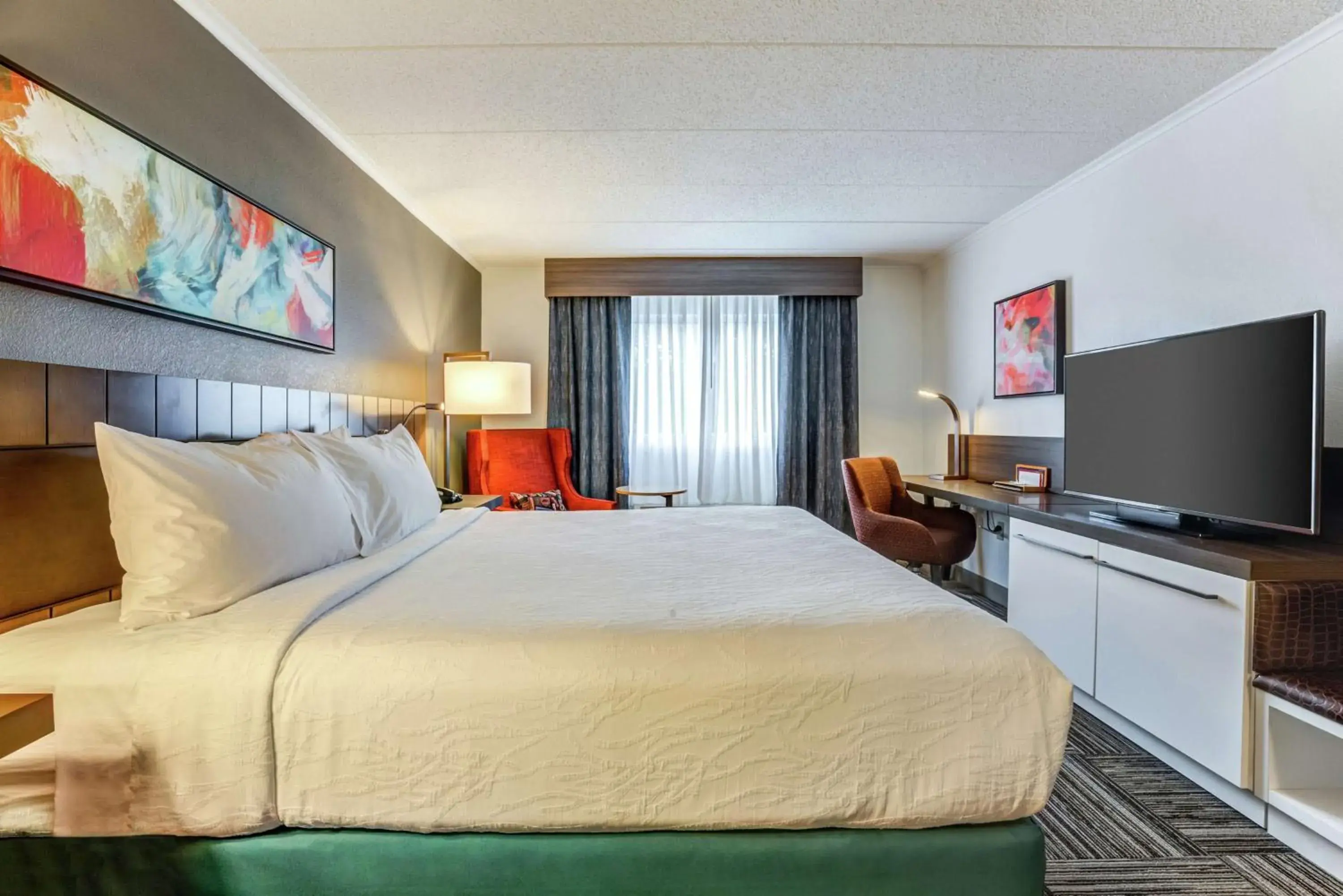 King Room - Hearing Access in Hilton Garden Inn Boston Waltham King Room - Hearing Access in Hilton Garden Inn Boston Waltham