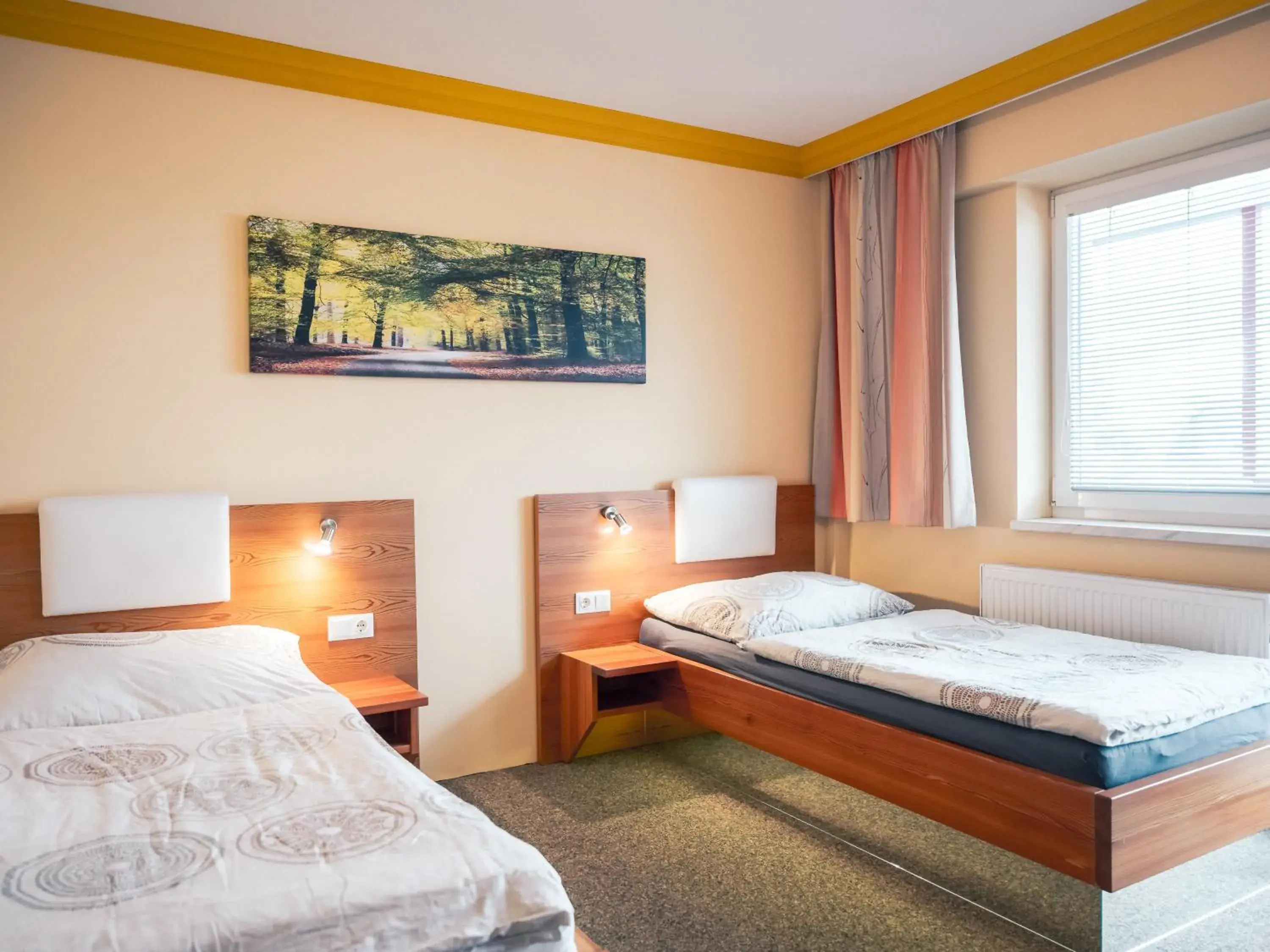 Twin Room with Mountain View - single occupancy in Zirben Diamant Rooms & Dogs Twin Room with Mountain View - single occupancy in Zirben Diamant Rooms & Dogs