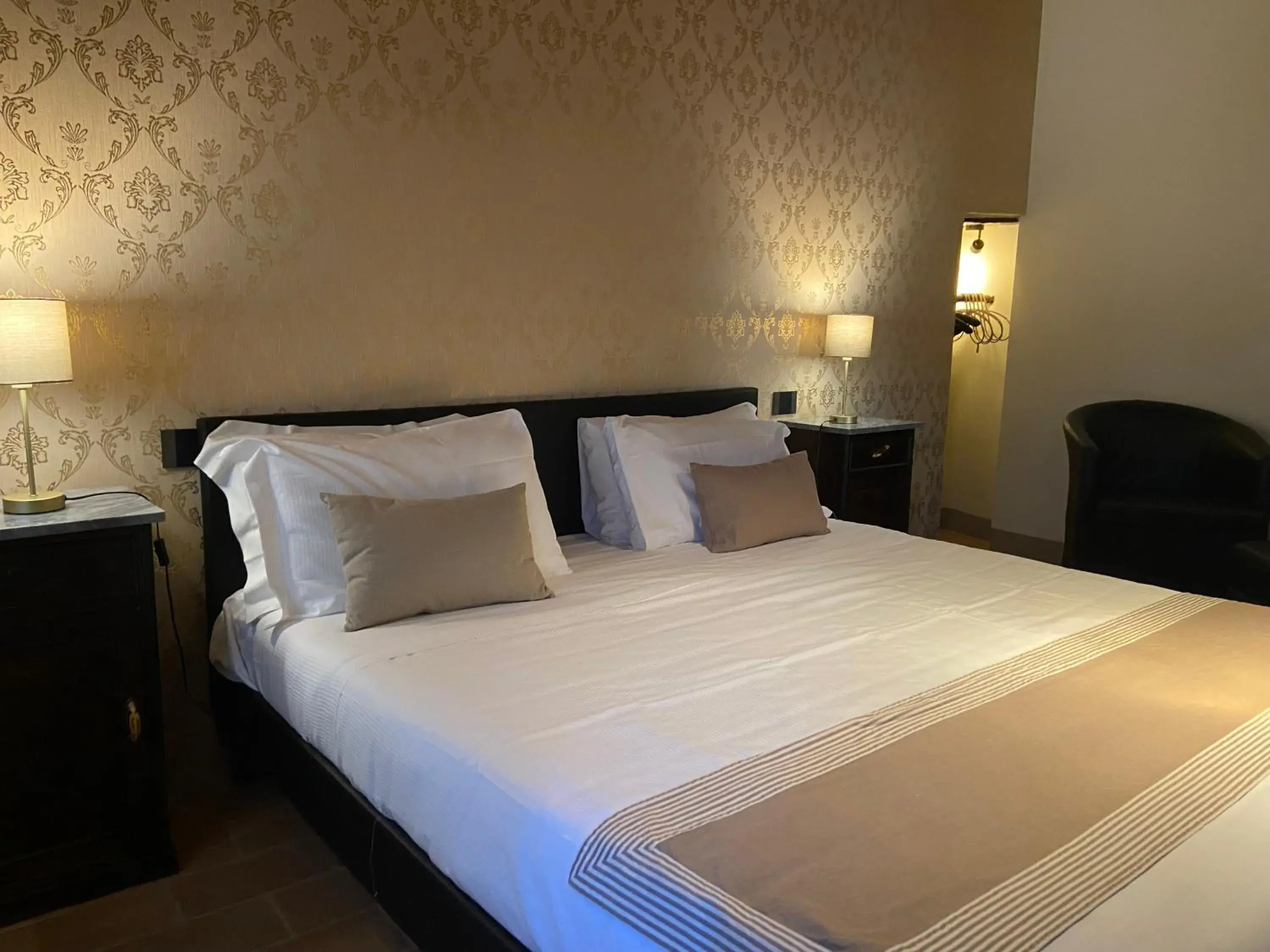 Suite in b&b BORGO CAPITANO COLLECTION Albergo diffuso - Centro Storico Suite in b&b BORGO CAPITANO COLLECTION Albergo diffuso - Centro Storico