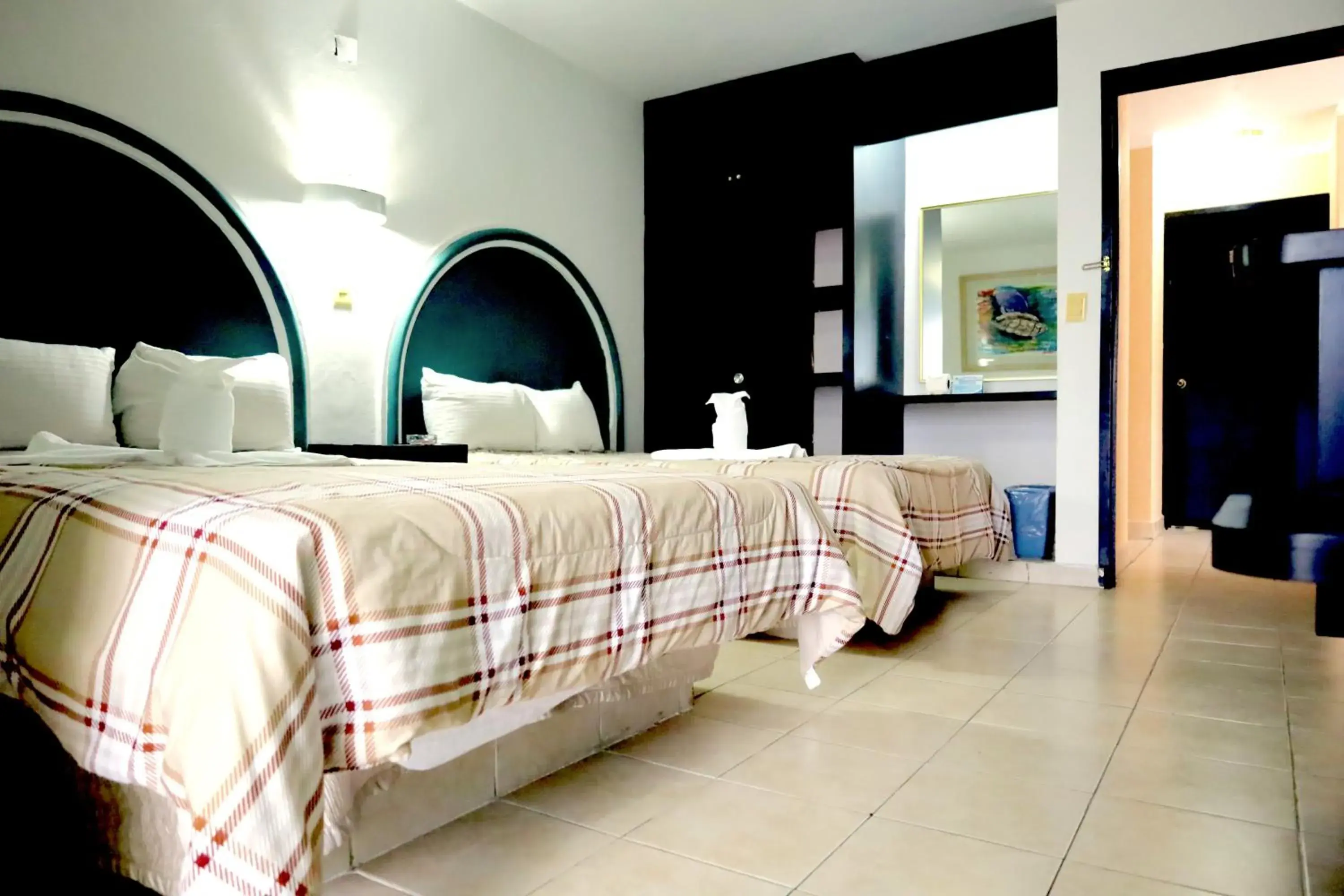 HC International by R&T HC International by R&T