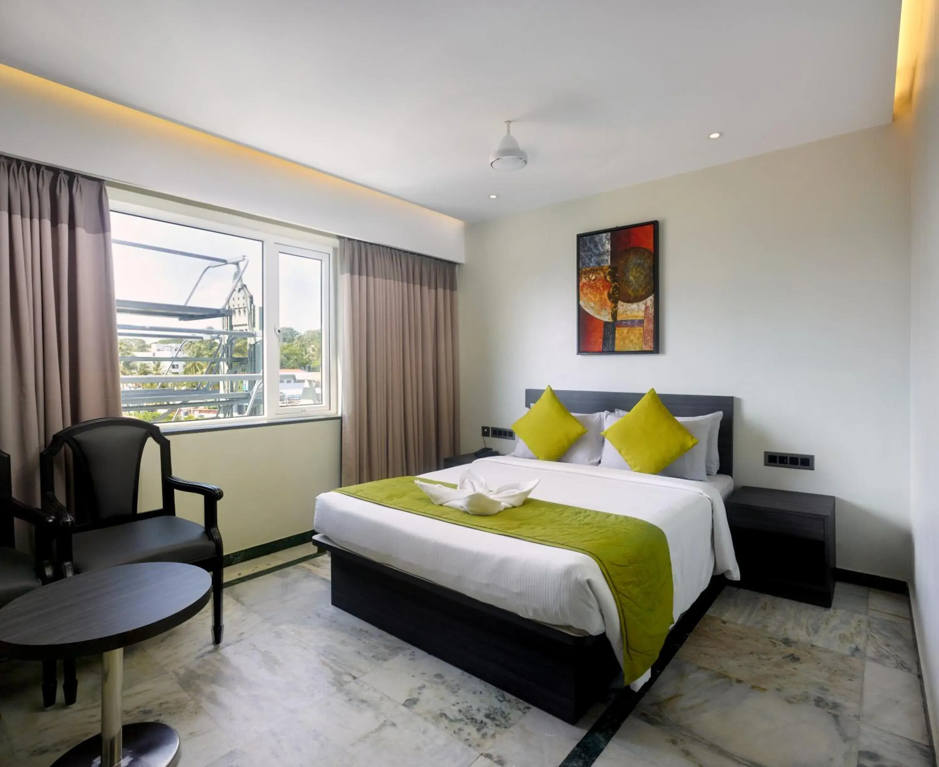 Deluxe Double Room in Ariya Nivaas A Vegetarian Hotel Deluxe Double Room in Ariya Nivaas A Vegetarian Hotel