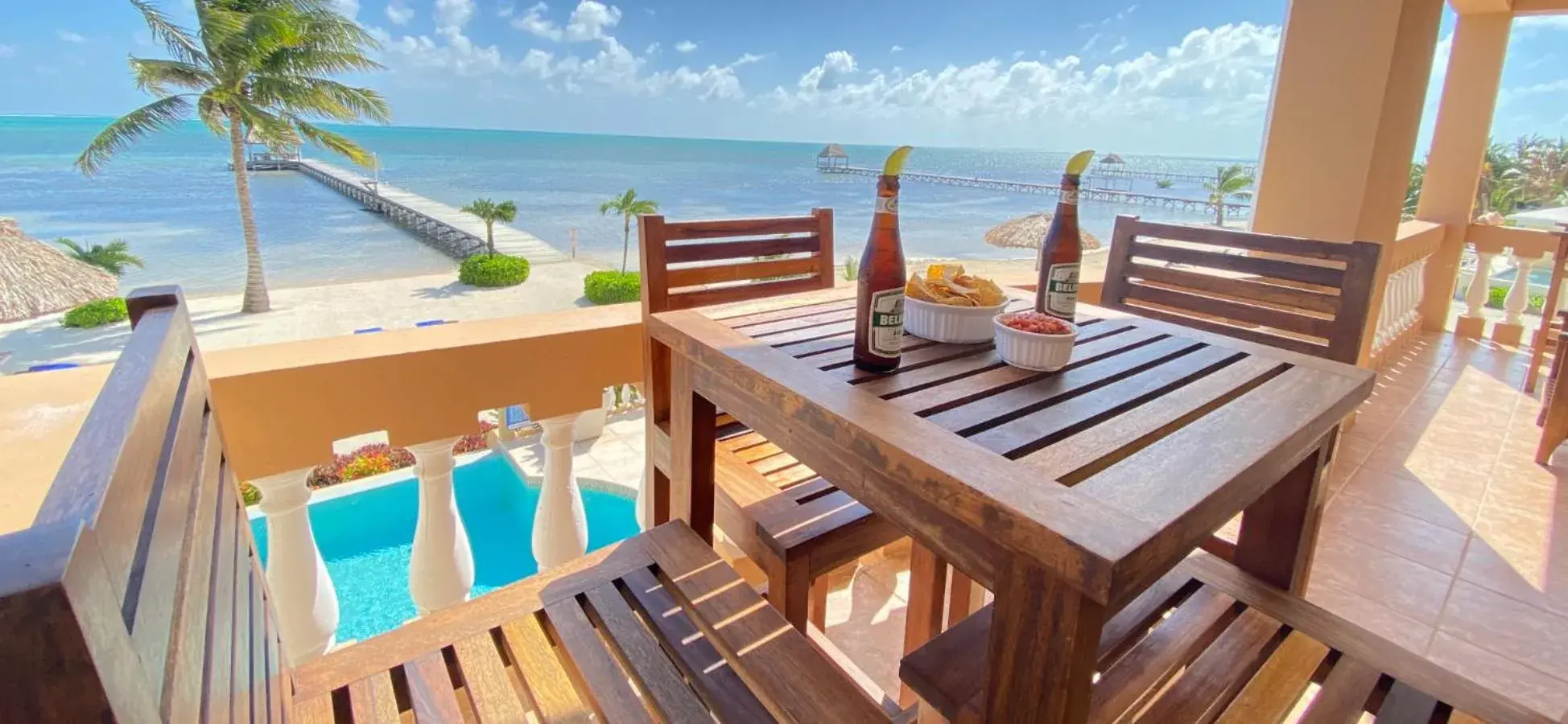 Queen Beachfront Condo in Hol Chan Reef Resort & Villas Queen Beachfront Condo in Hol Chan Reef Resort & Villas