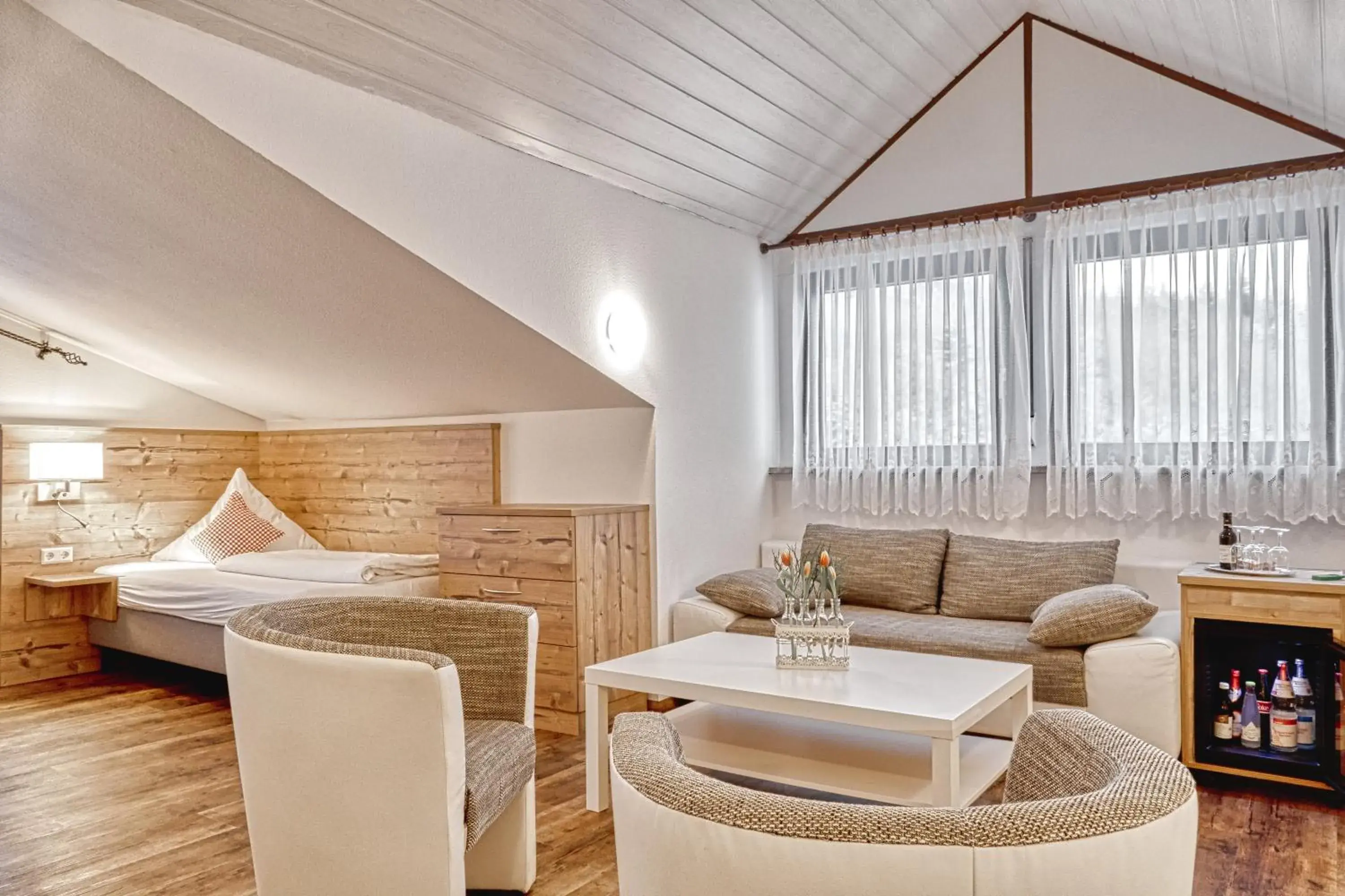 Classic Quadruple Room in Höhenhotel & Restaurant Kalikutt Classic Quadruple Room in Höhenhotel & Restaurant Kalikutt