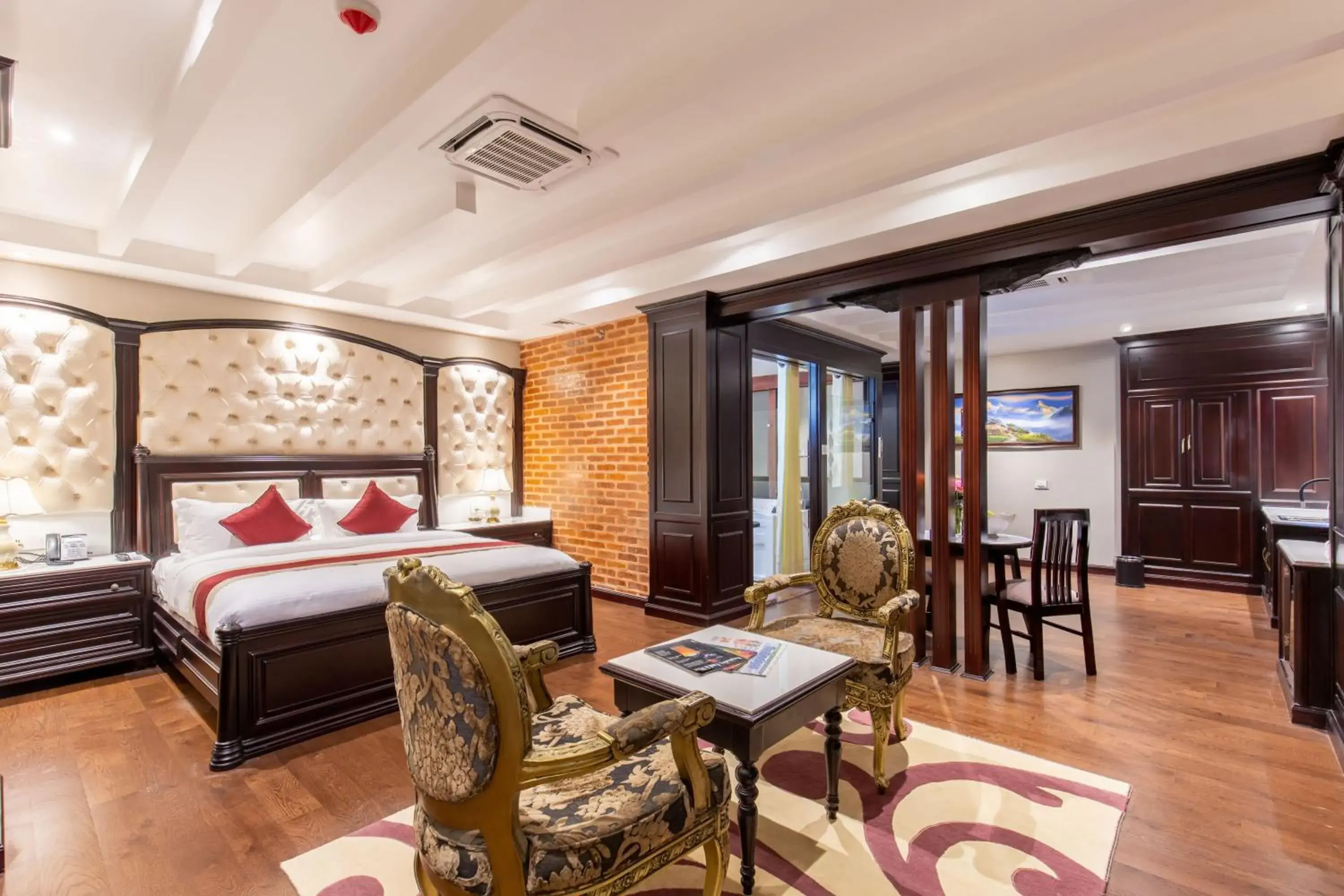 Royal Suite in Hotel Pabera Heritage Boutique Royal Suite in Hotel Pabera Heritage Boutique