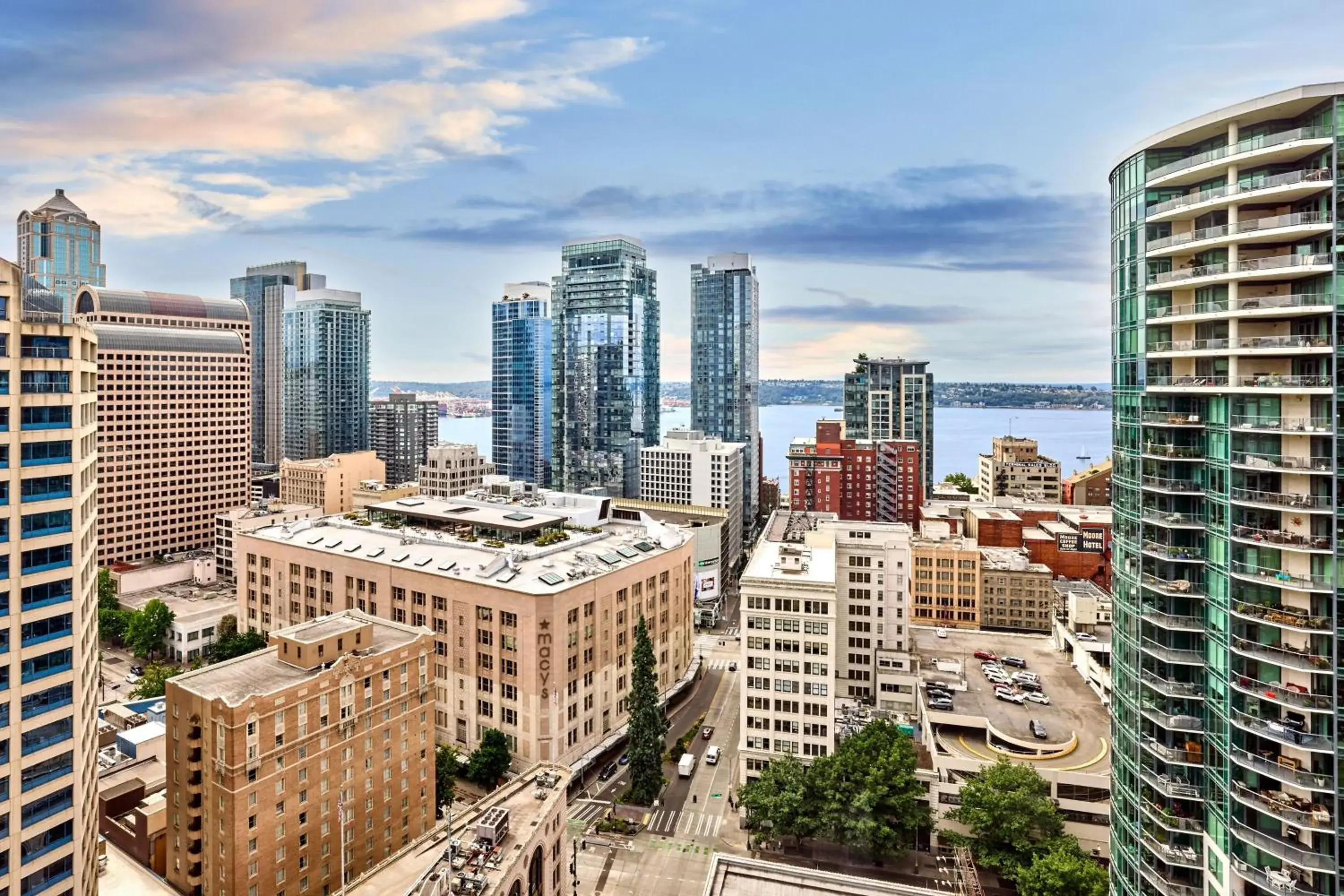 Executive Suite, 1 Bedroom Suite, Mid floor in The Westin Seattle Executive Suite, 1 Bedroom Suite, Mid floor in The Westin Seattle