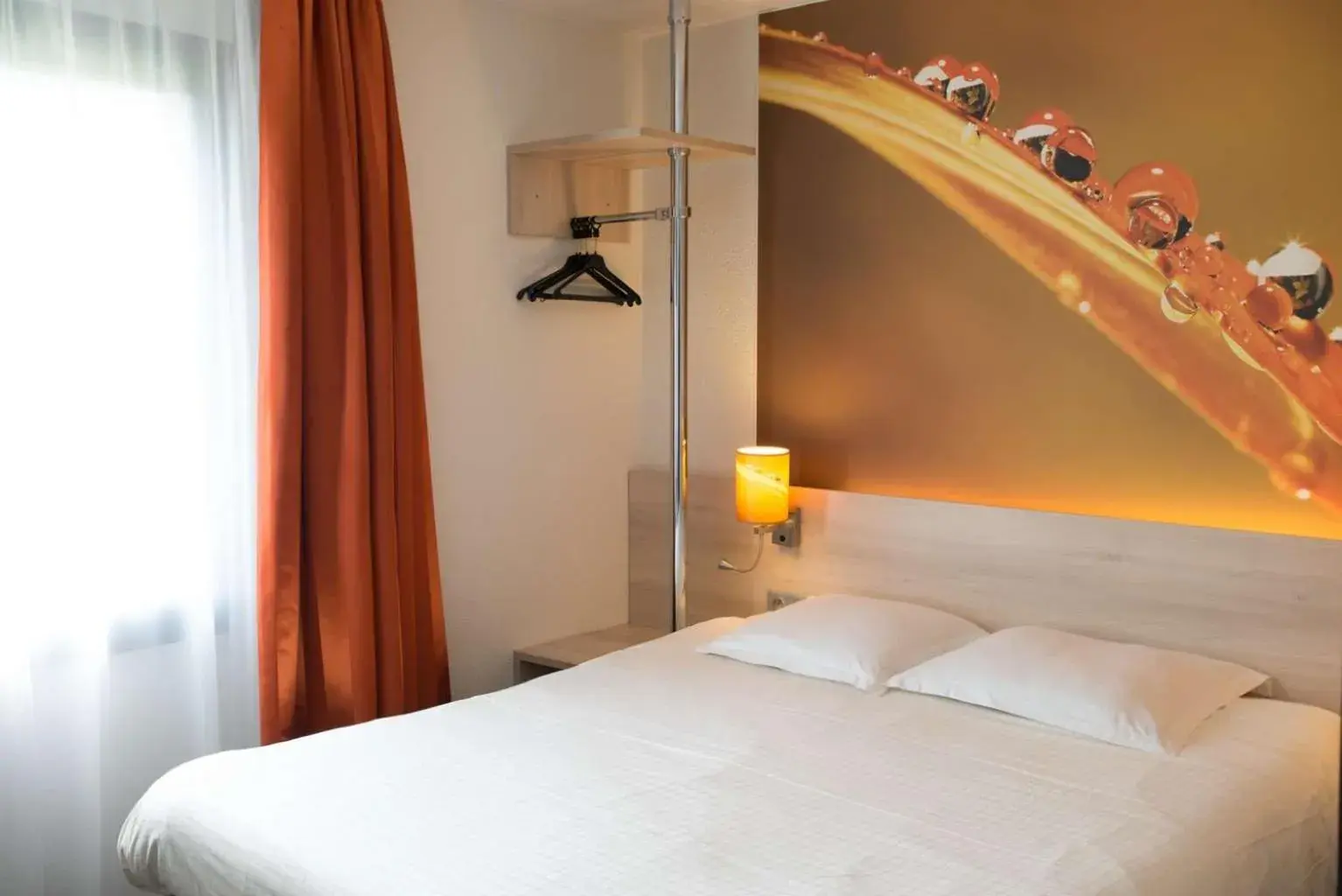 Standard Double Room in Brit Hotel Essentiel de Granville Standard Double Room in Brit Hotel Essentiel de Granville