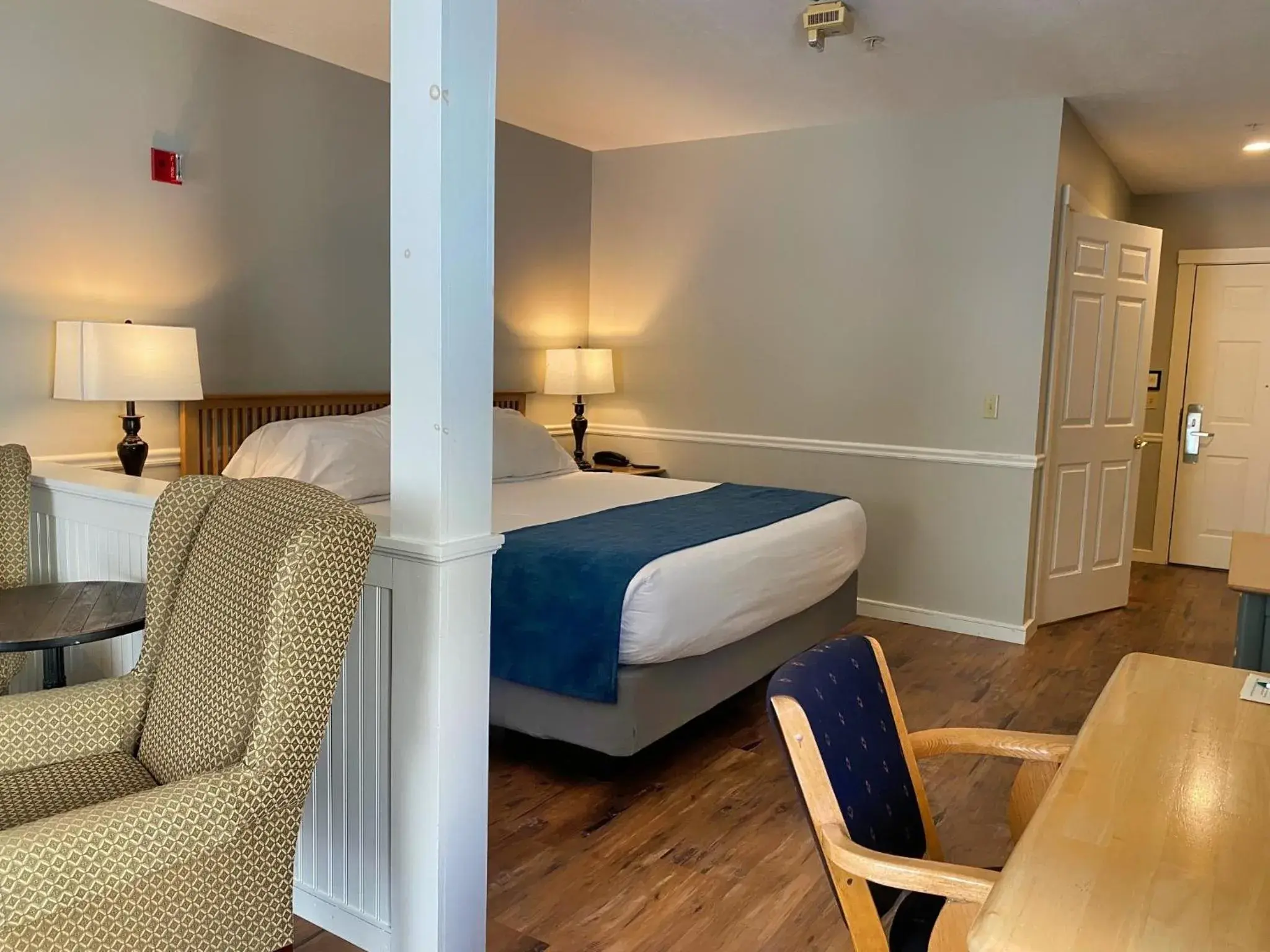 Deluxe King Suite - single occupancy in Country Inn at Camden Rockport Deluxe King Suite - single occupancy in Country Inn at Camden Rockport